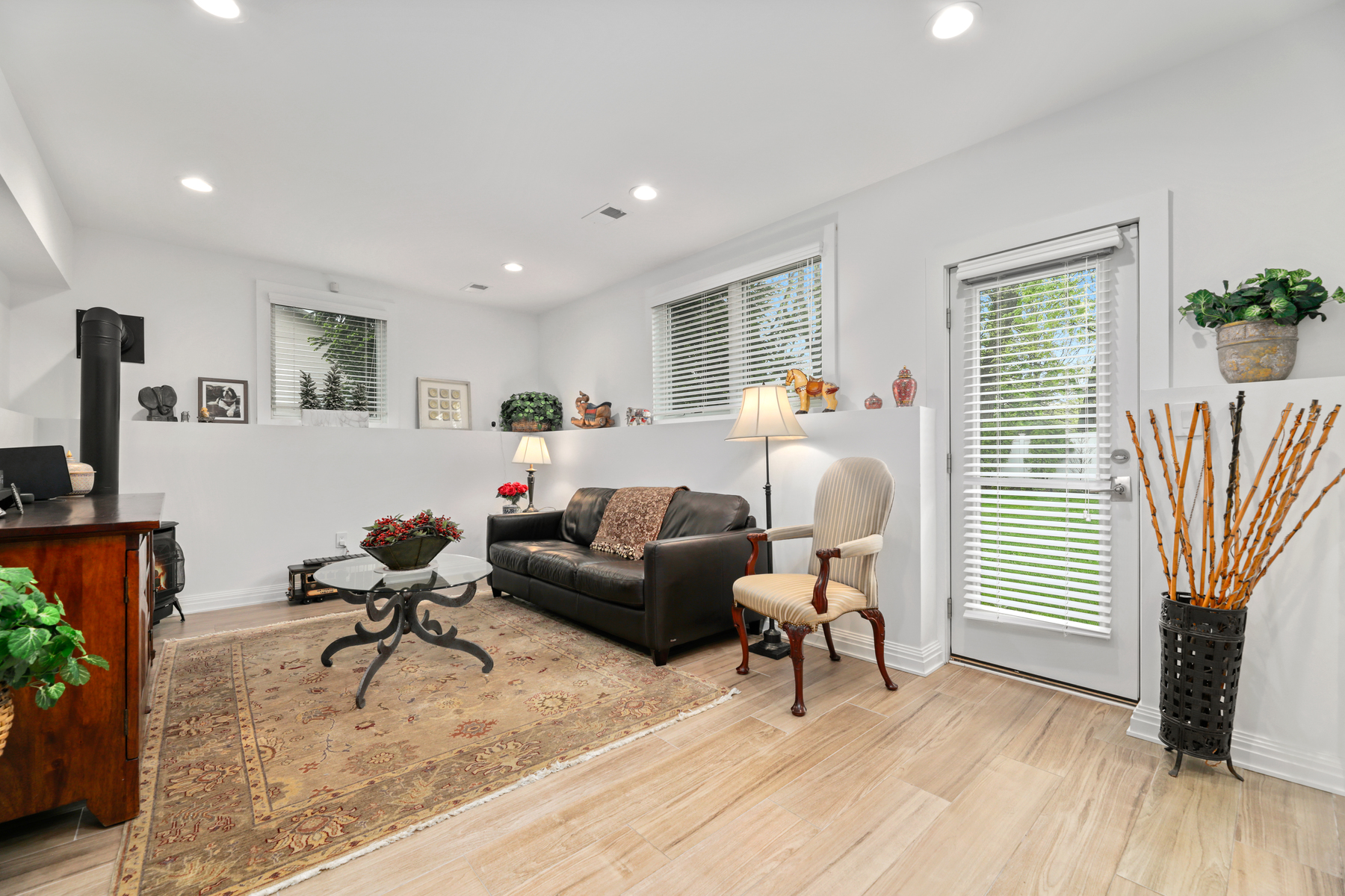 15 Kim Hunter Rd