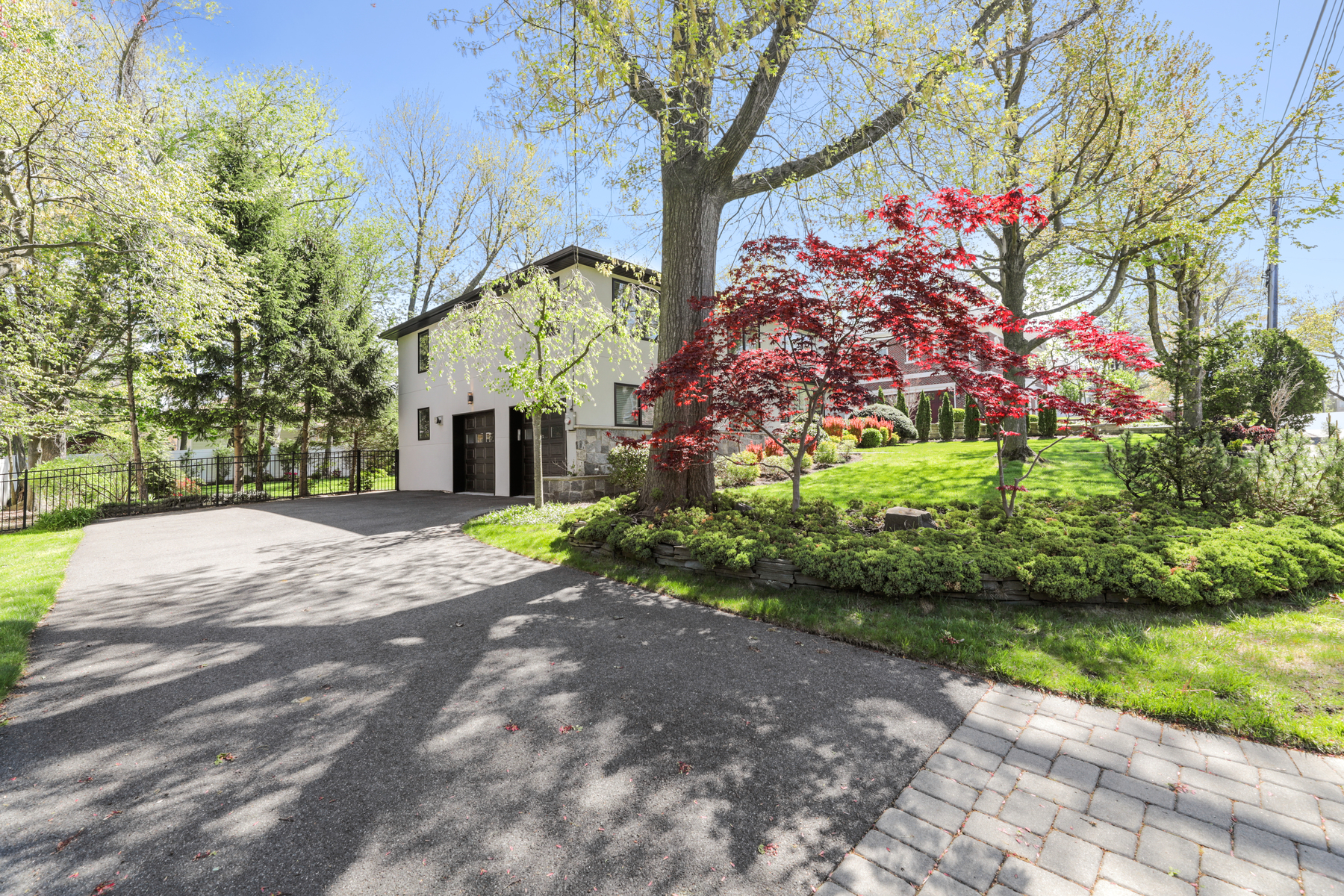 15 Kim Hunter Rd