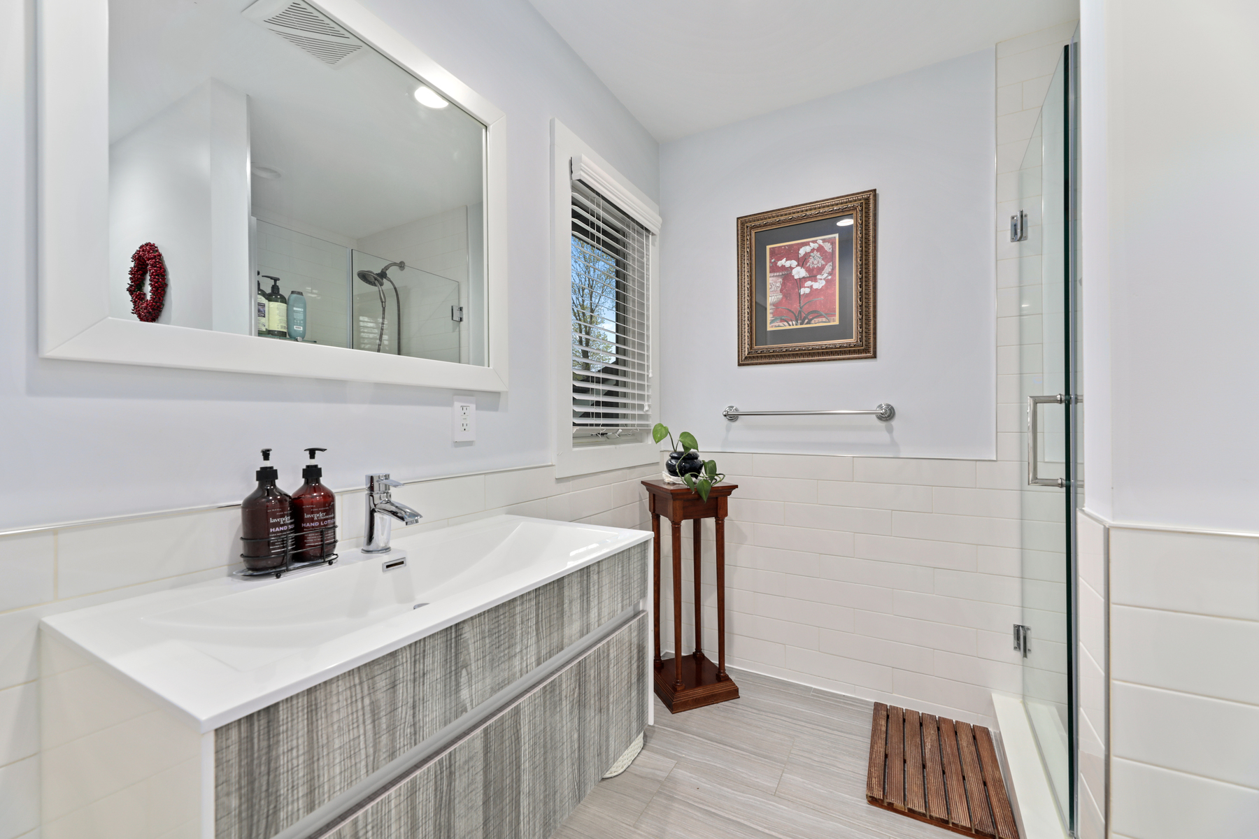 15 Kim Hunter Rd