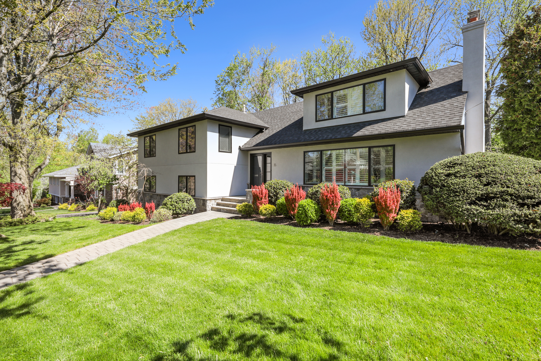 15 Kim Hunter Rd