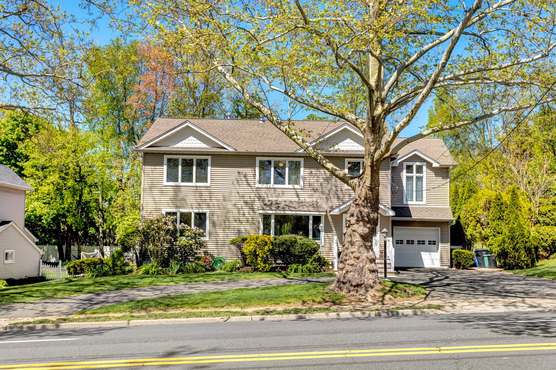 313 Oradell Ave