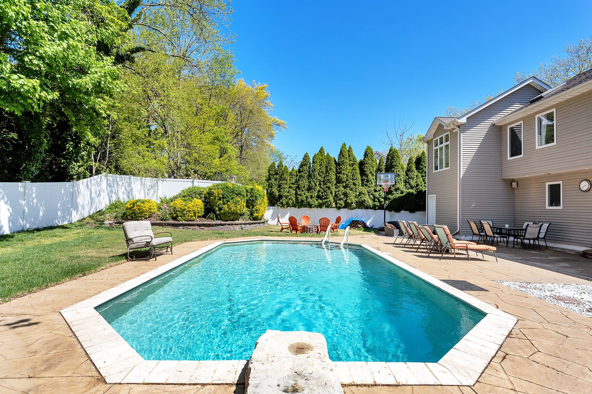 313 Oradell Ave