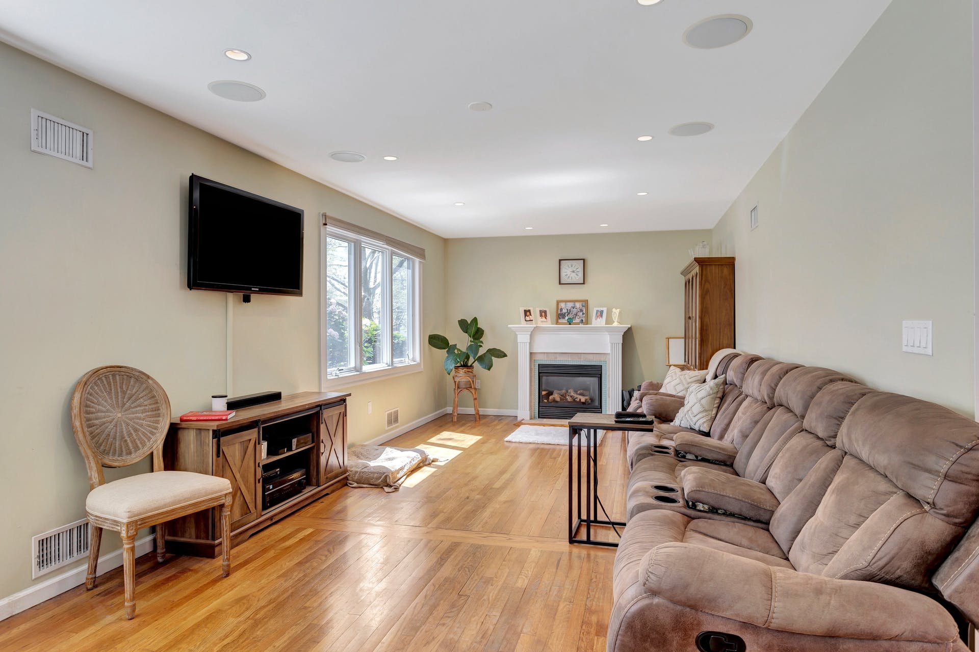 313 Oradell Ave