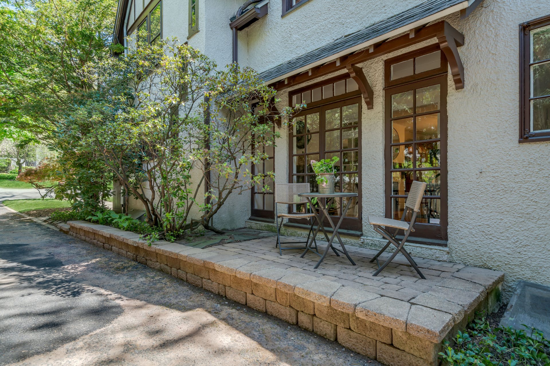 330 Wastena Terrace