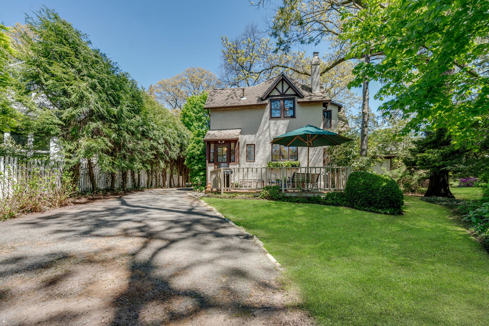330 Wastena Terrace