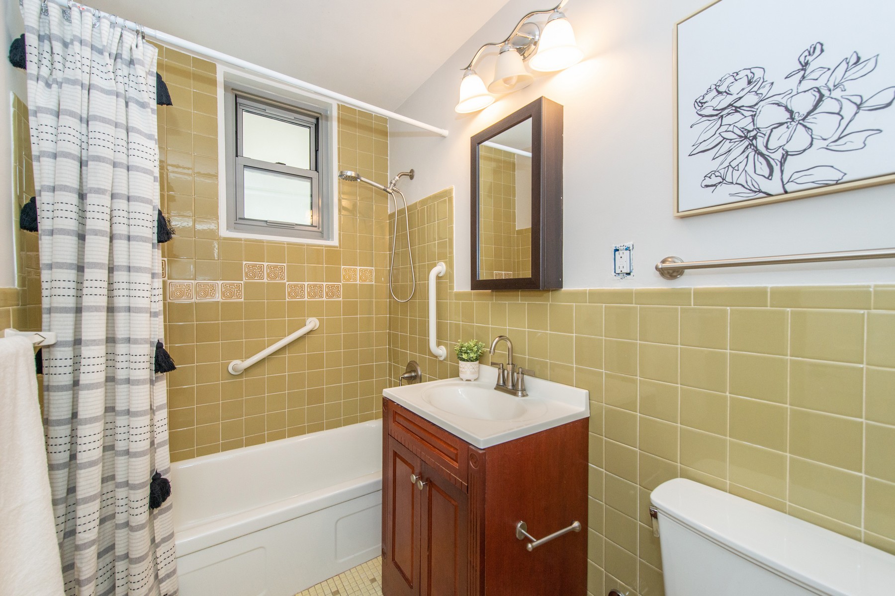 530 Valley Road Apt. 3E