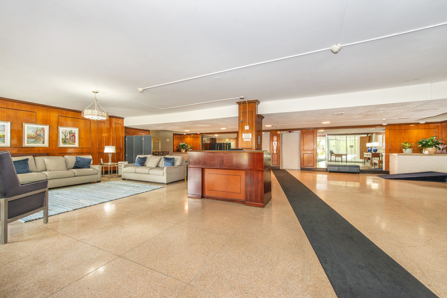 530 Valley Road Apt. 3E