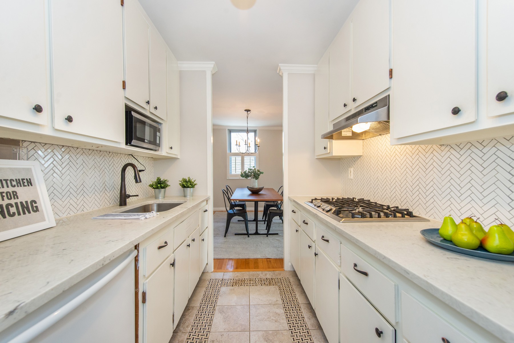 530 Valley Road Apt. 3E