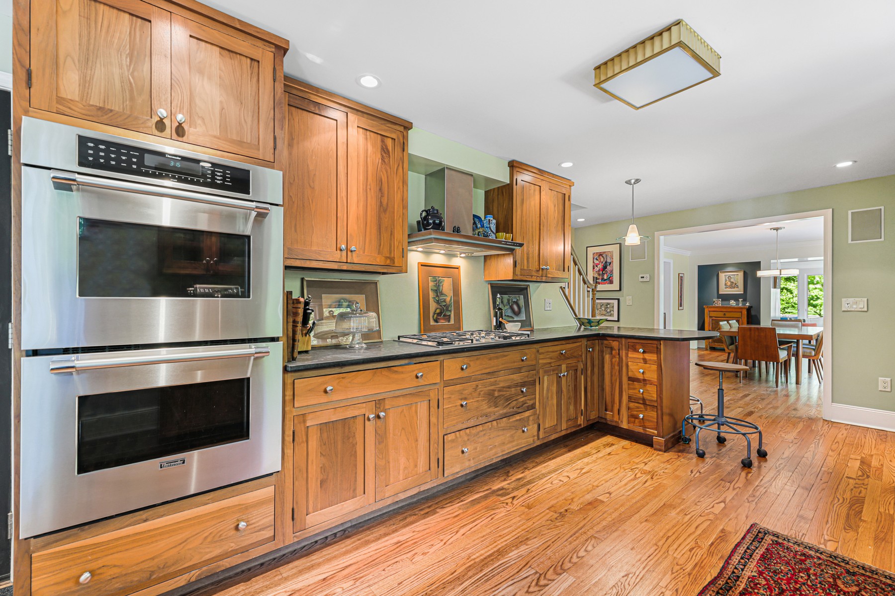 14 Woodmont Road
