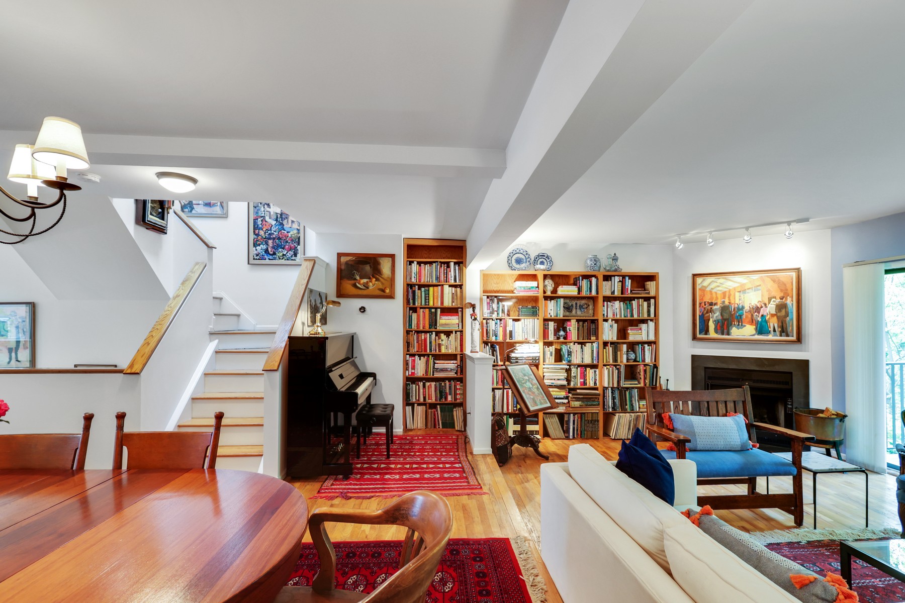 16 Otis Place
