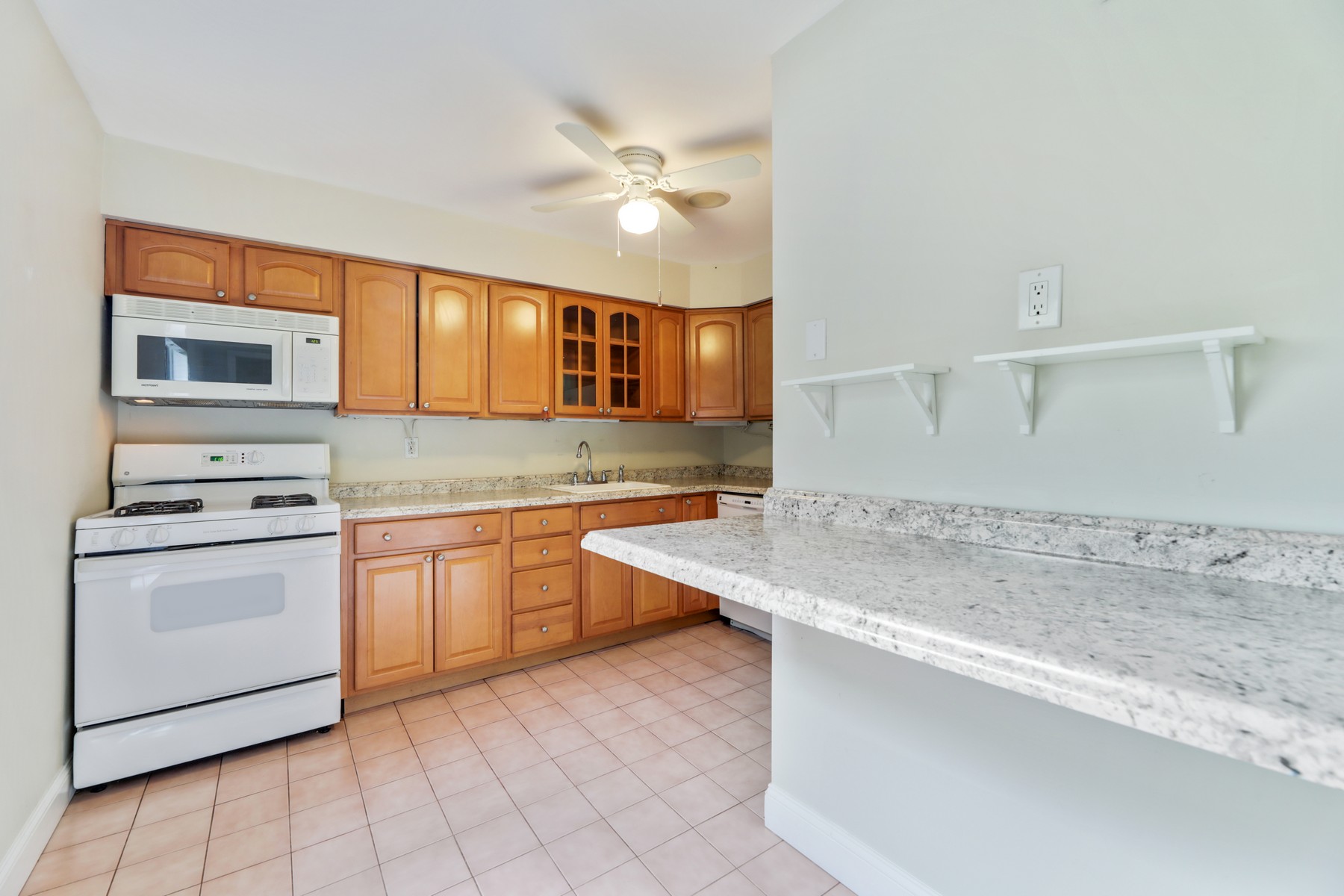 181 Long Hill Road, #10-6 