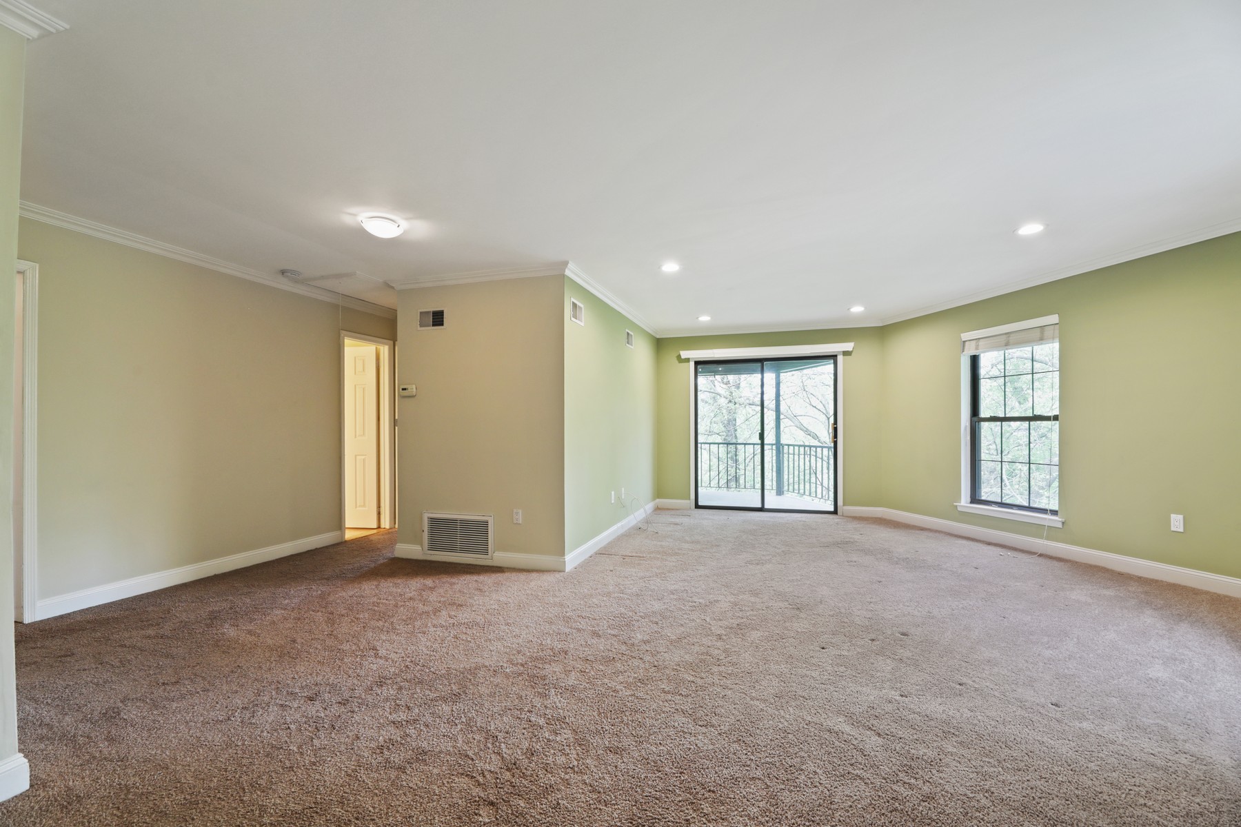 181 Long Hill Road, #10-6 