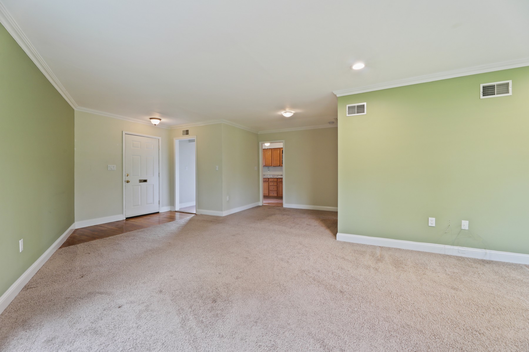 181 Long Hill Road, #10-6 