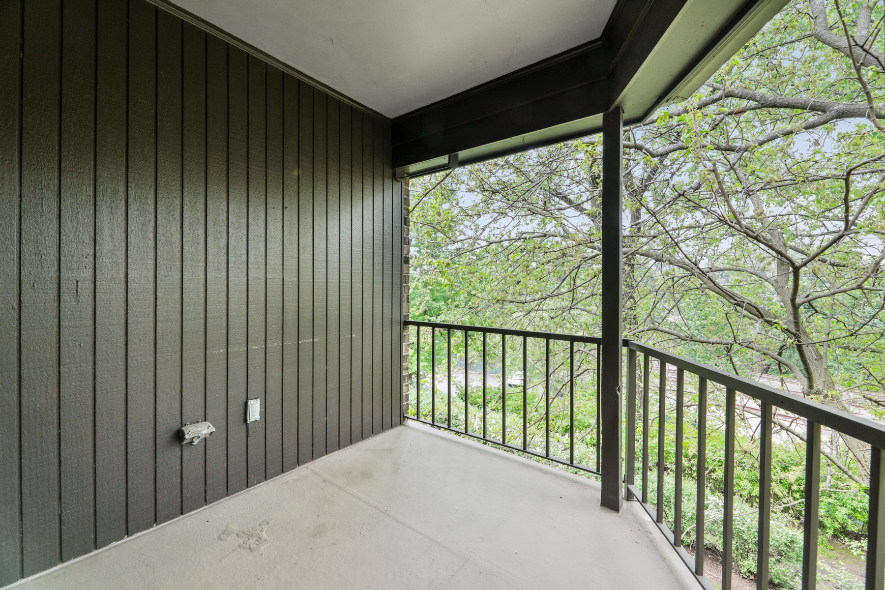 181 Long Hill Road, #10-6 