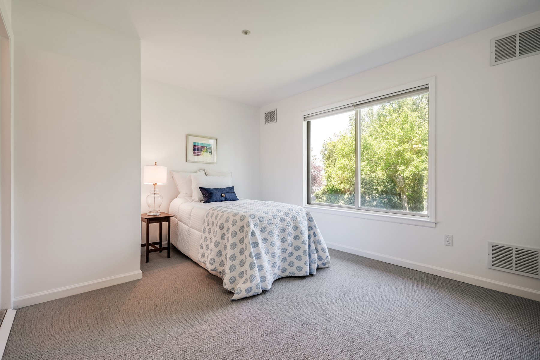 62 Larkin Circle