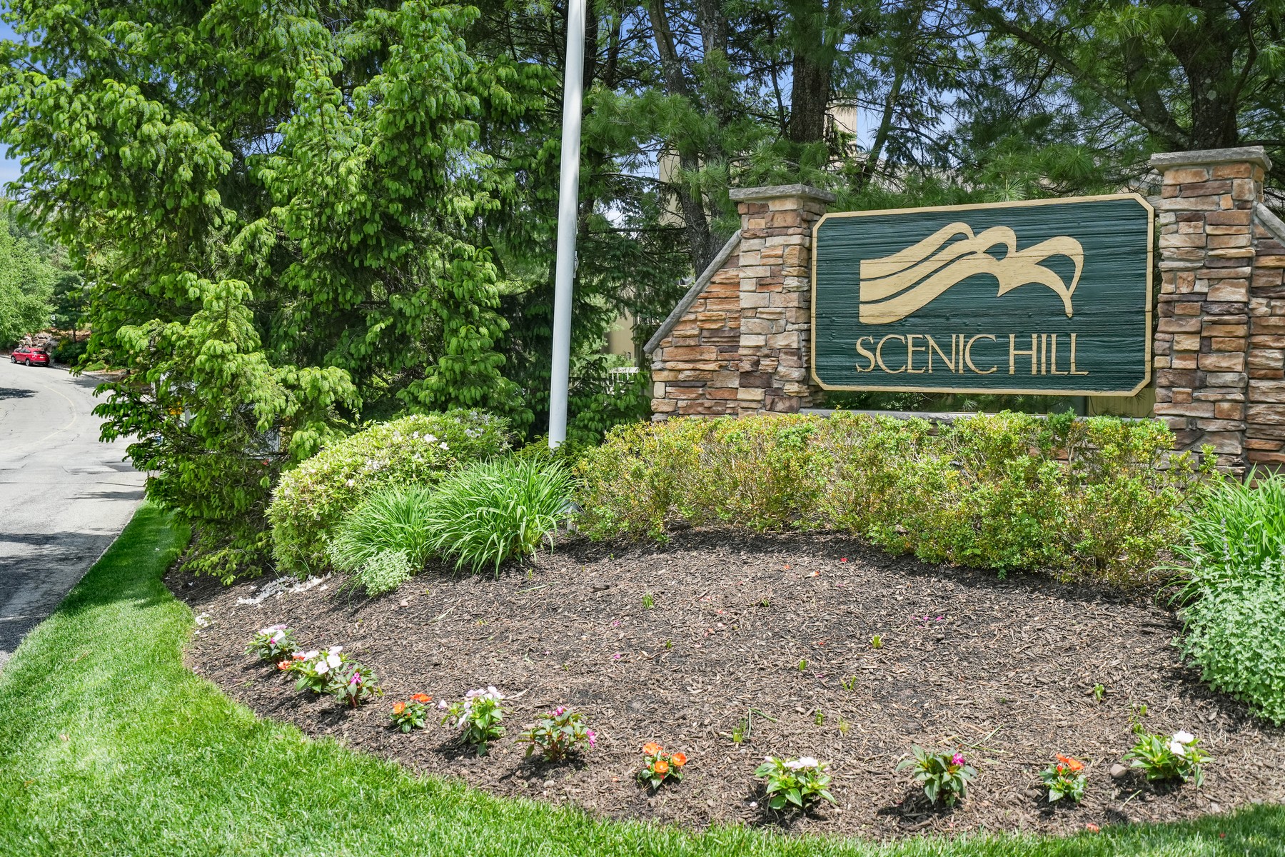 62 Larkin Circle