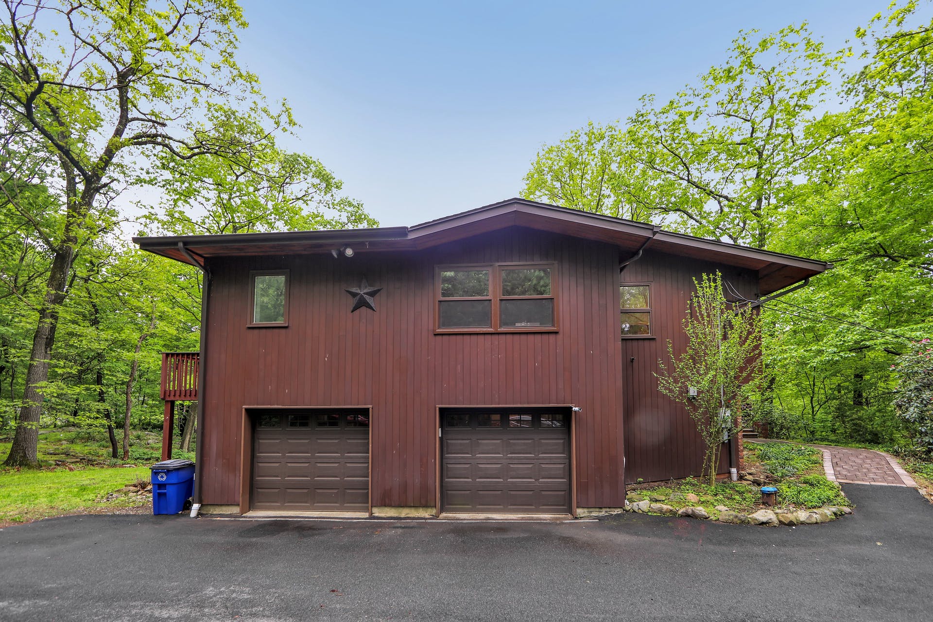 140 Skyline Drive