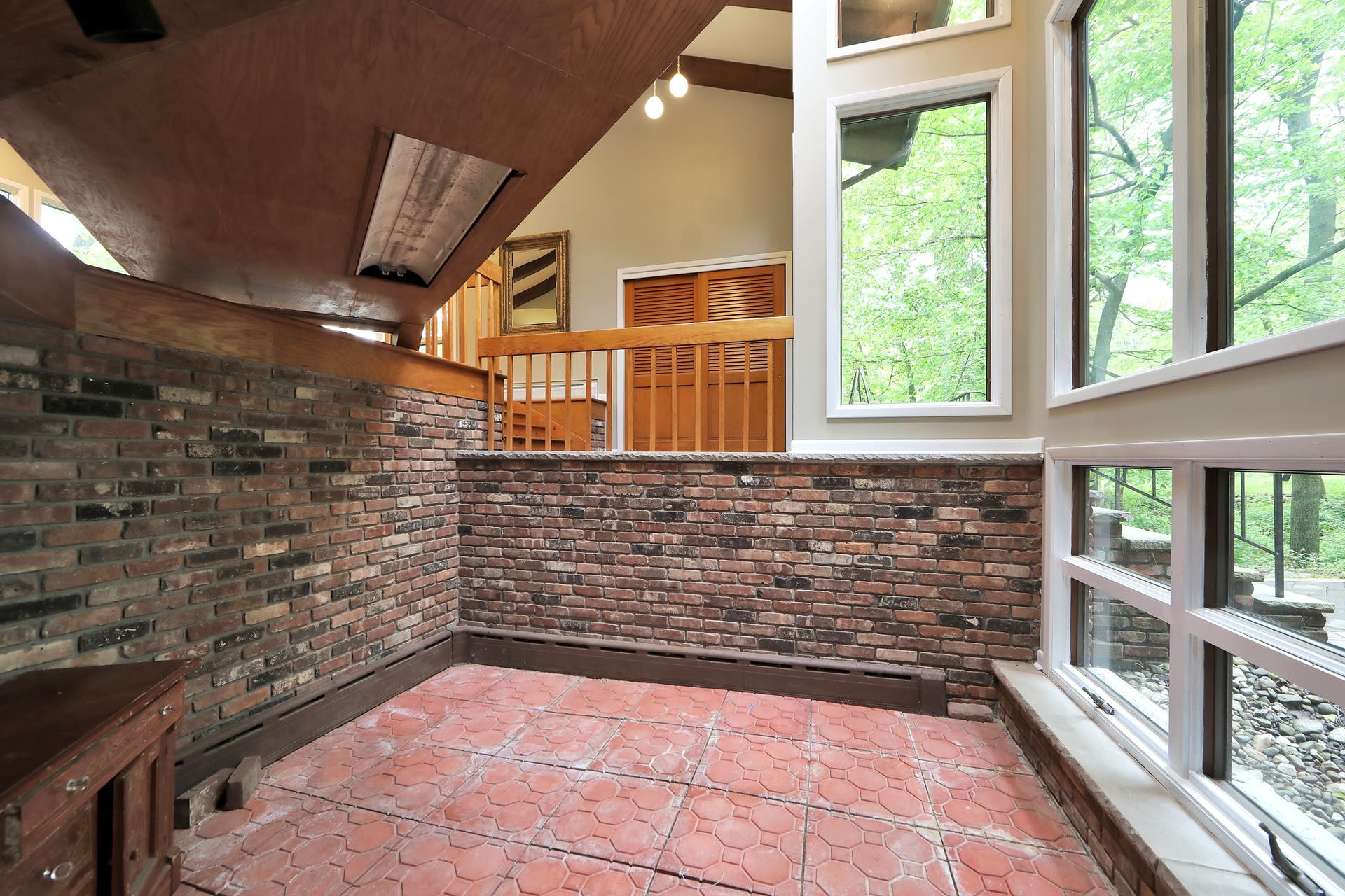 140 Skyline Drive