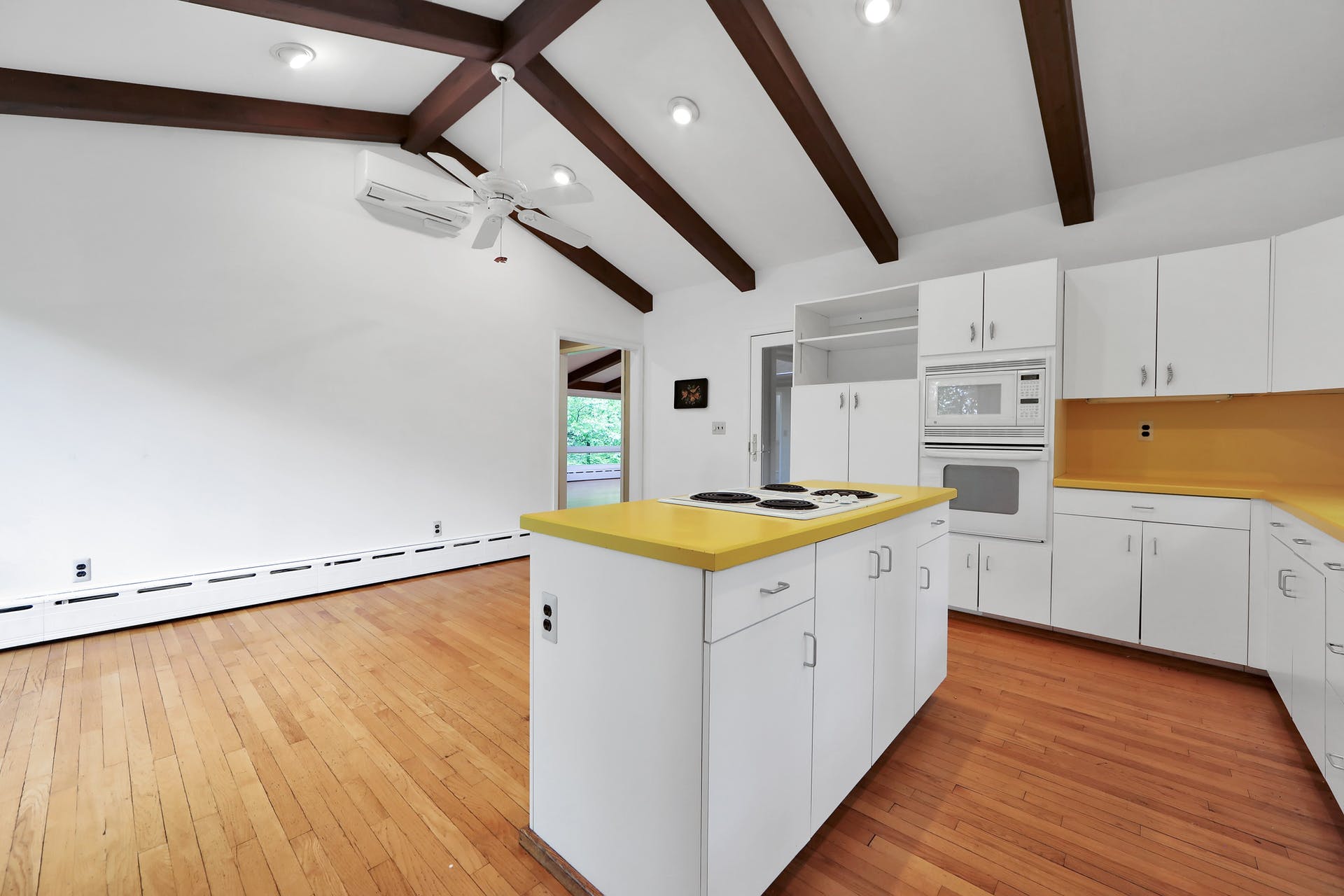 140 Skyline Drive