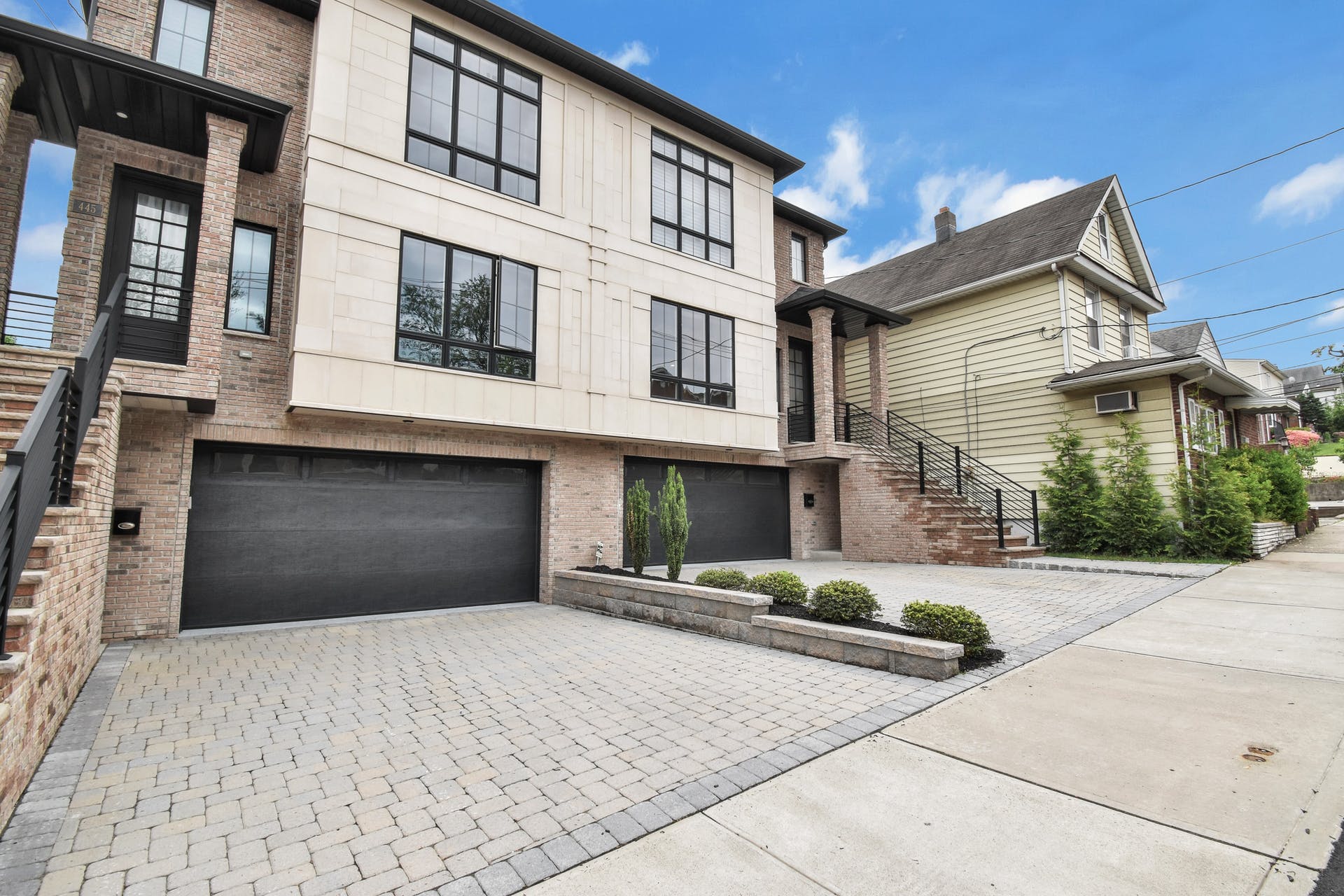443 Catherine Street