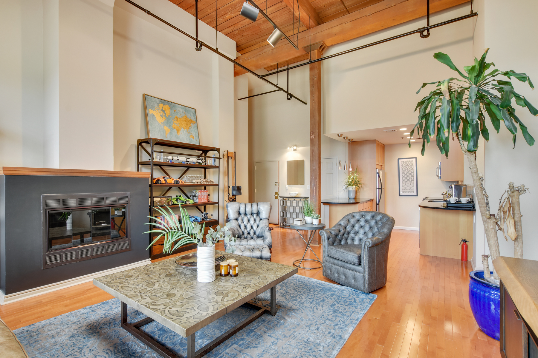 220 Main Street, #303