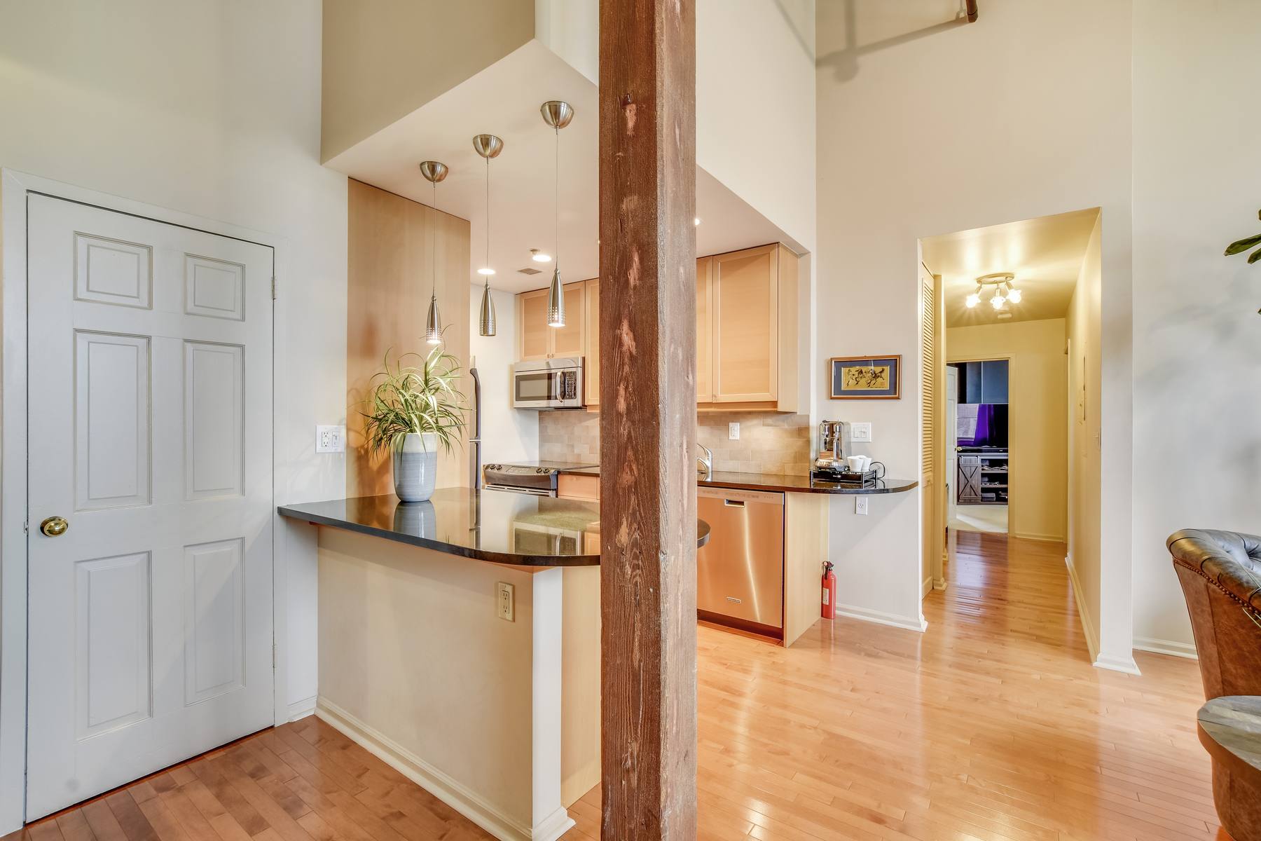 220 Main Street, #303