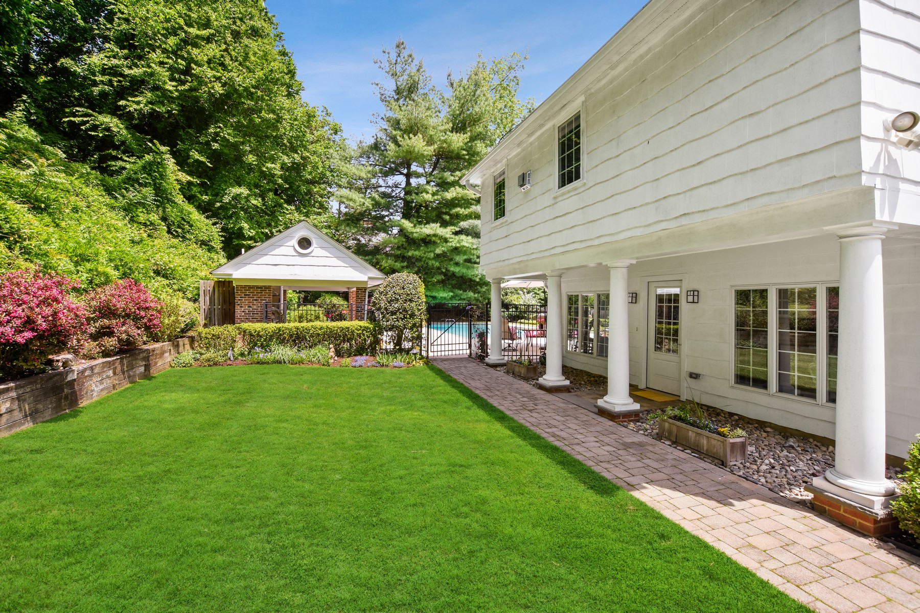 20 Edgecliff Road