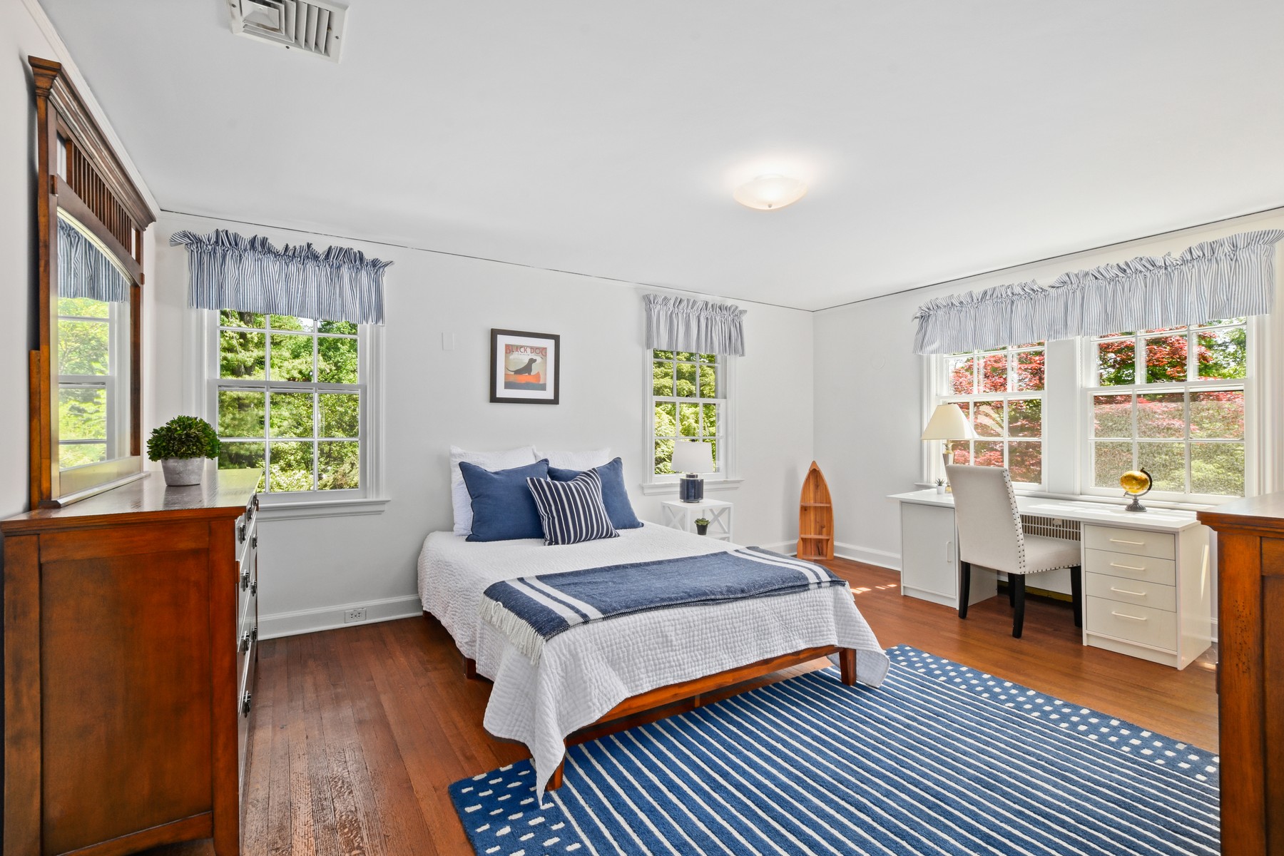 20 Edgecliff Road