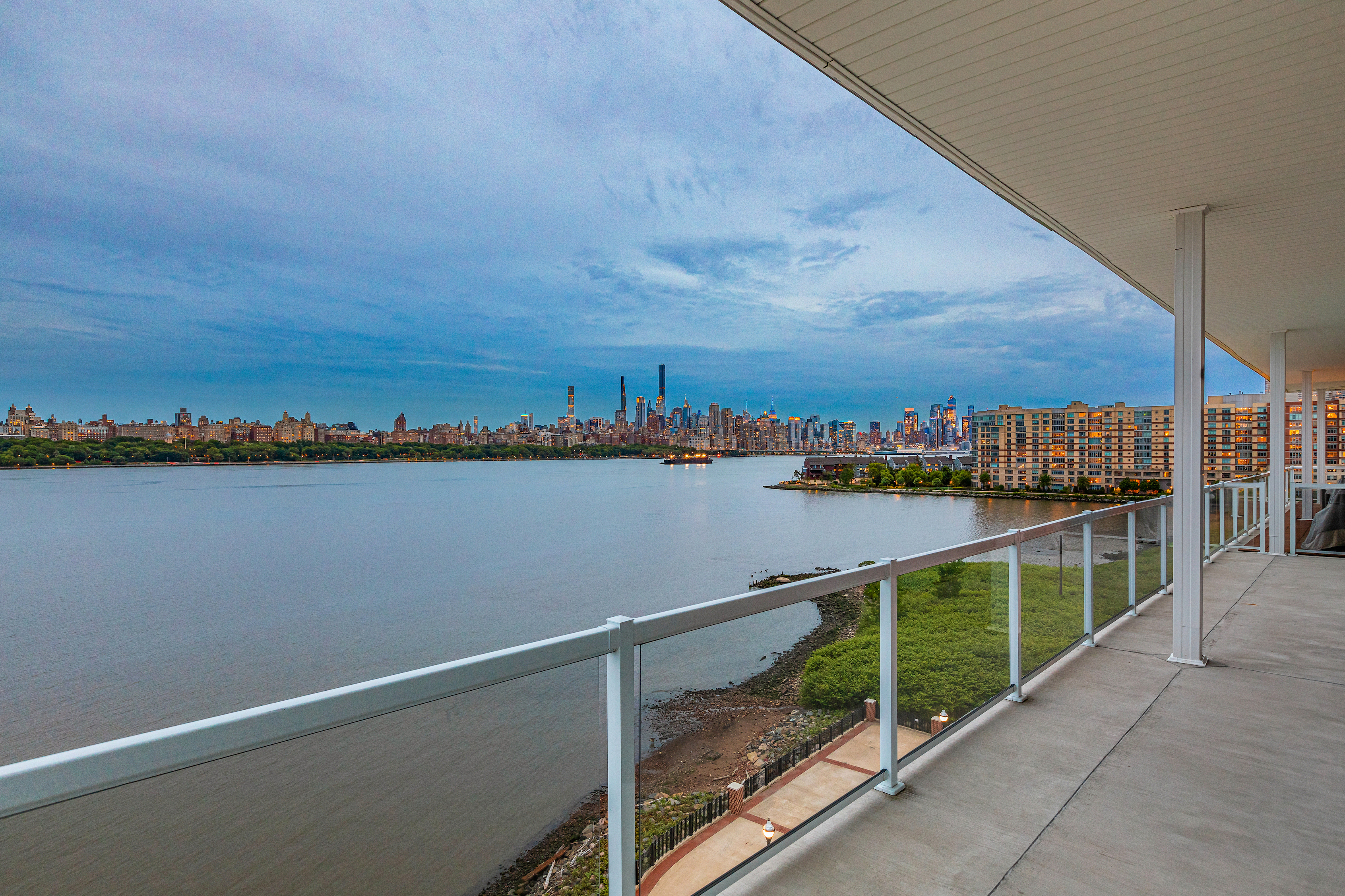 3 Somerset Lane, #611 
