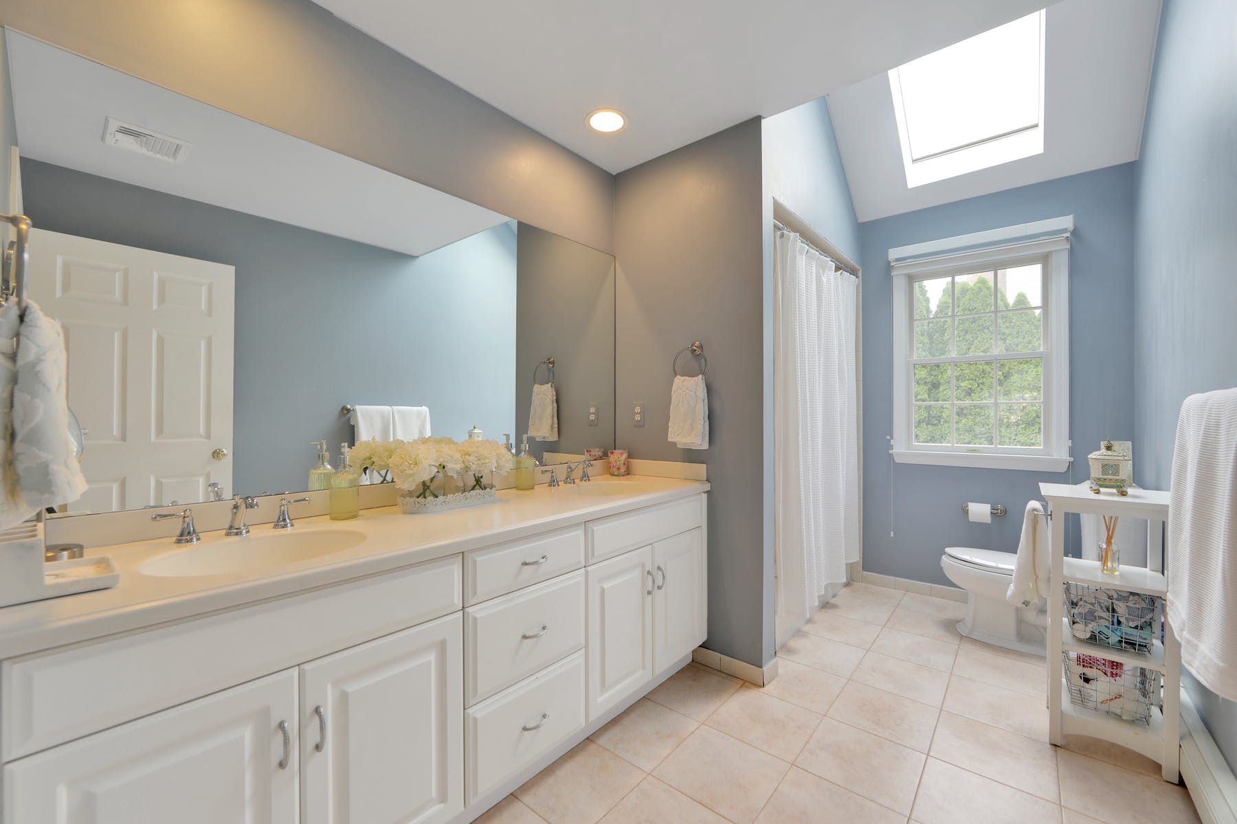 611 Bridle Path