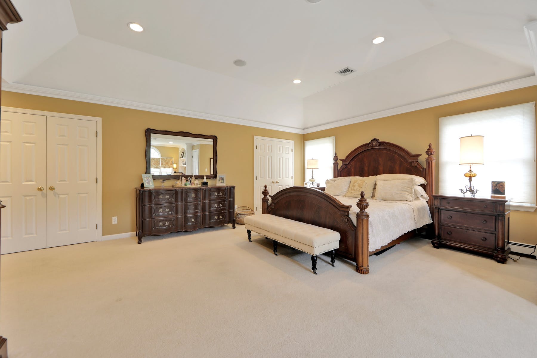 611 Bridle Path