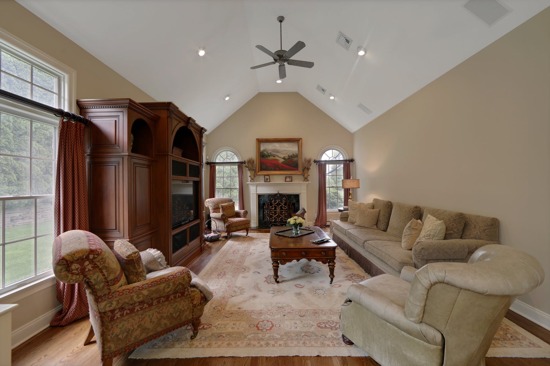 611 Bridle Path