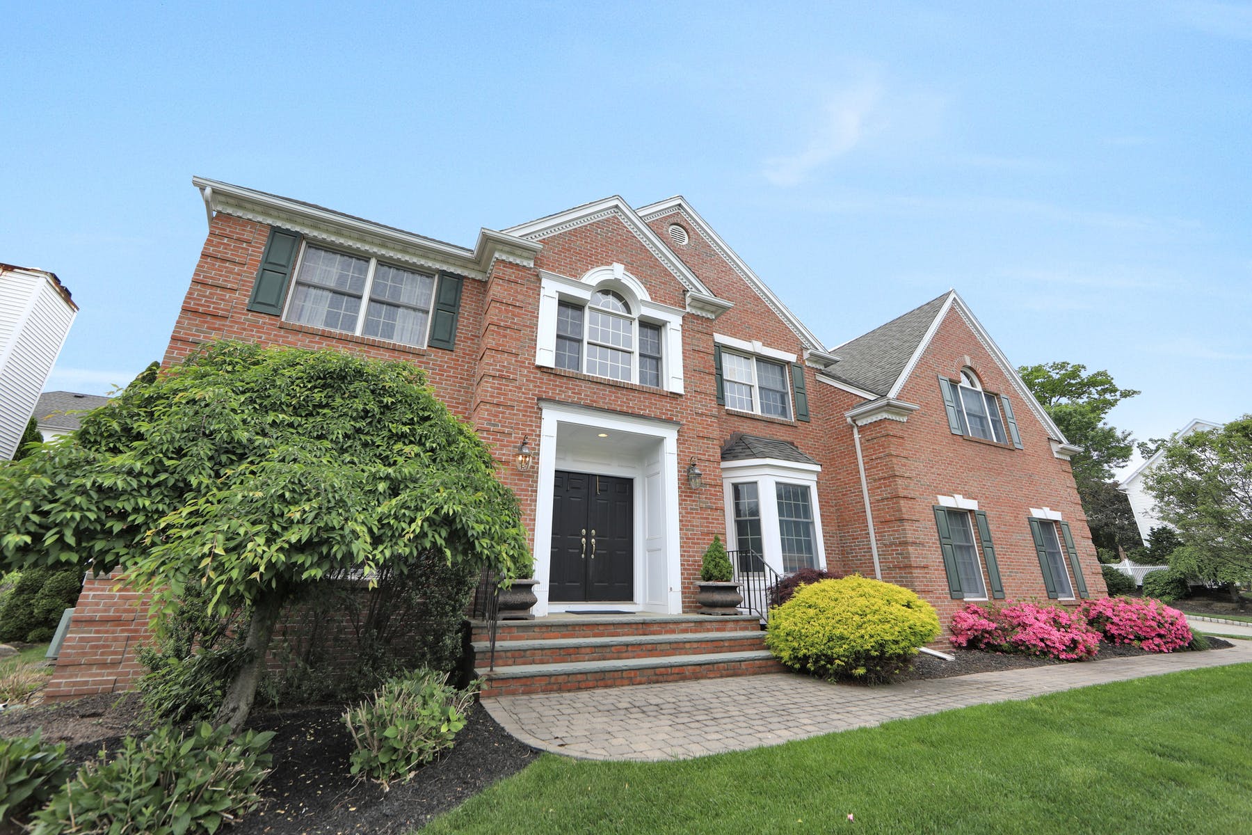 611 Bridle Path
