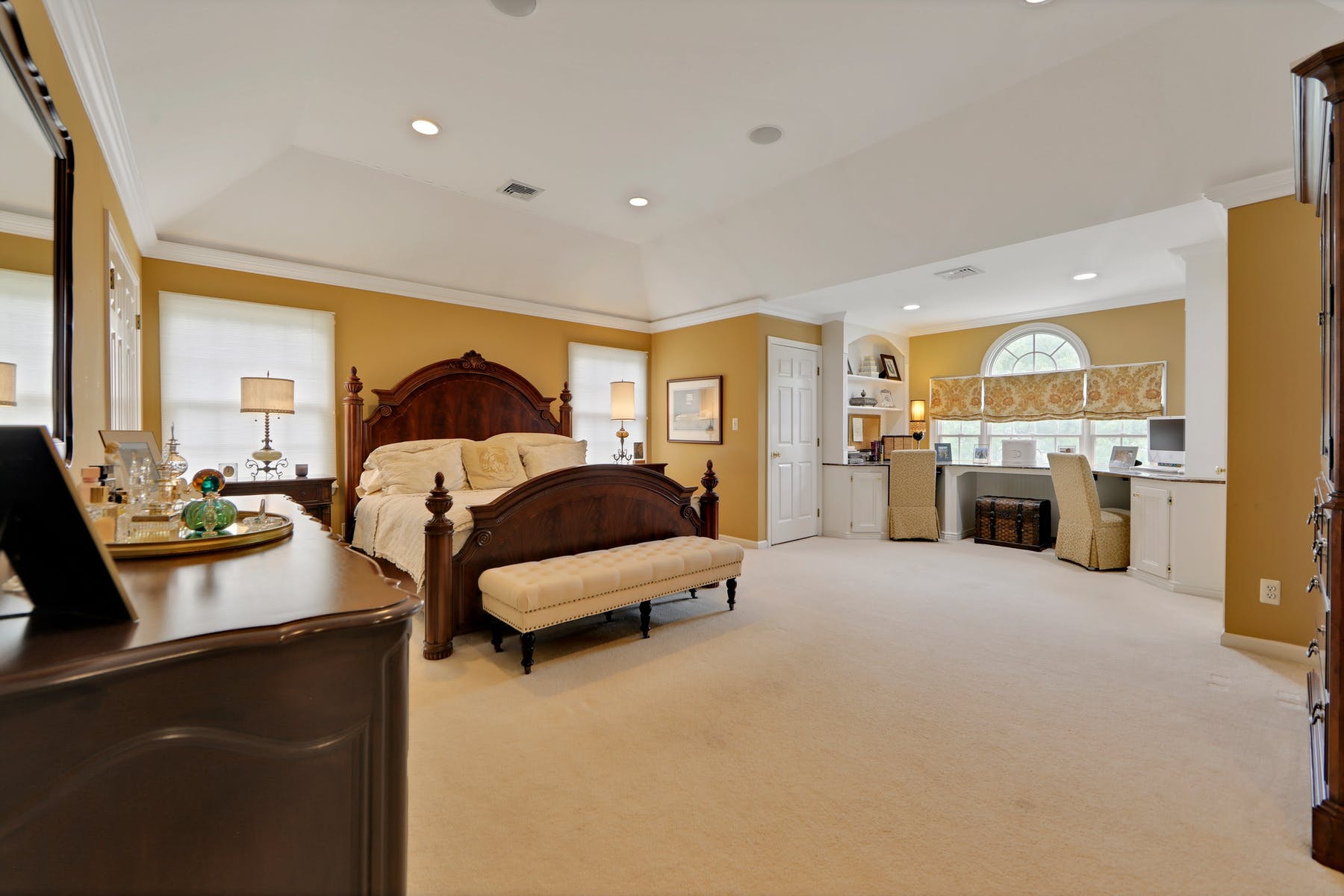 611 Bridle Path