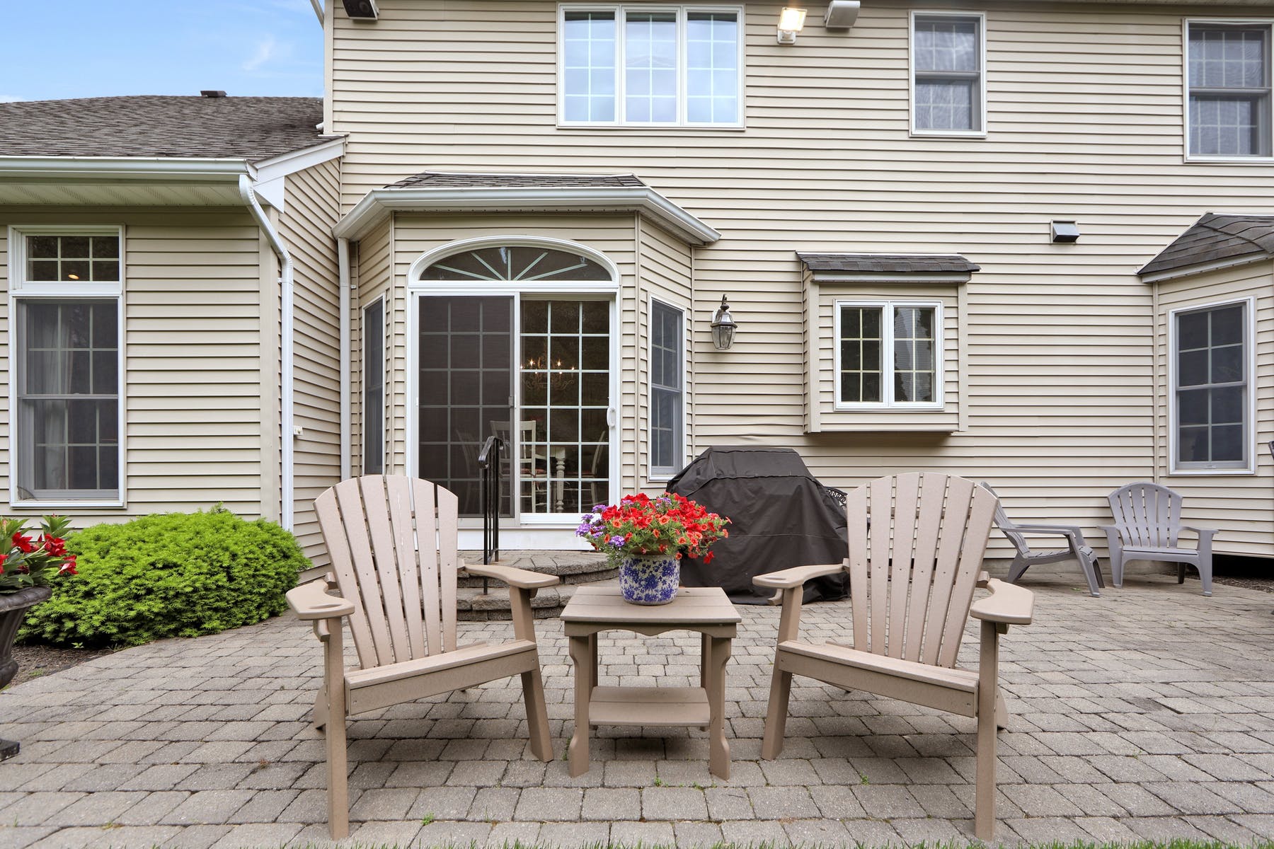 611 Bridle Path