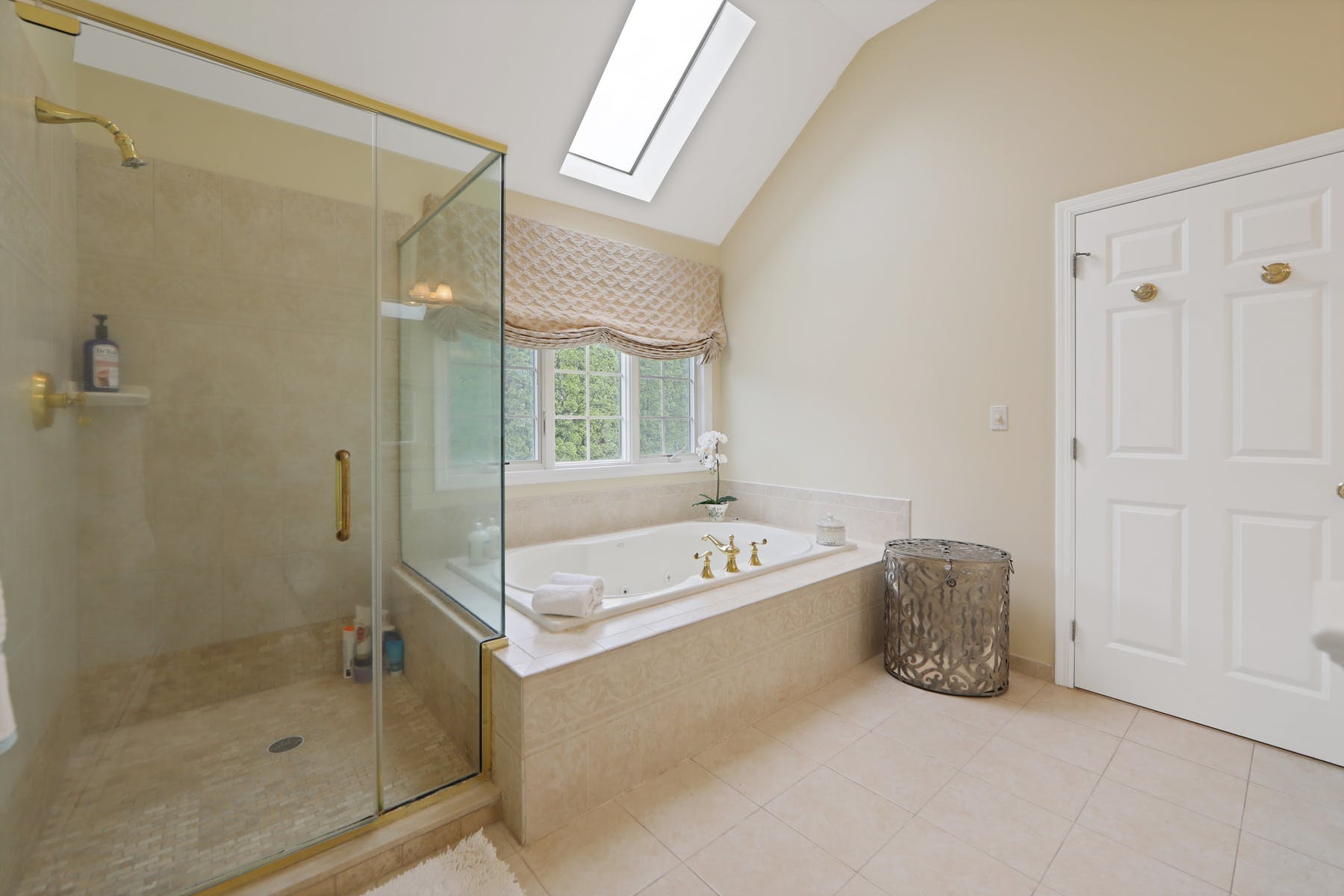 611 Bridle Path