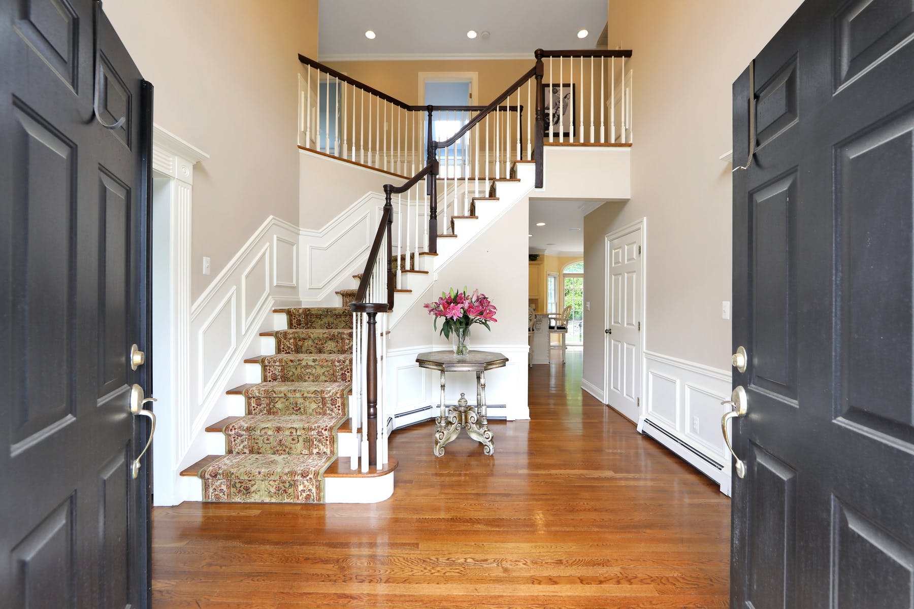 611 Bridle Path