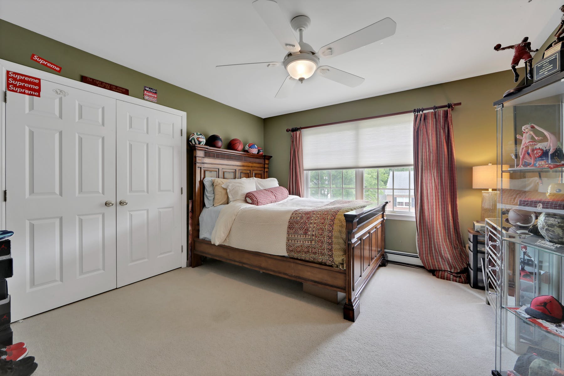 611 Bridle Path