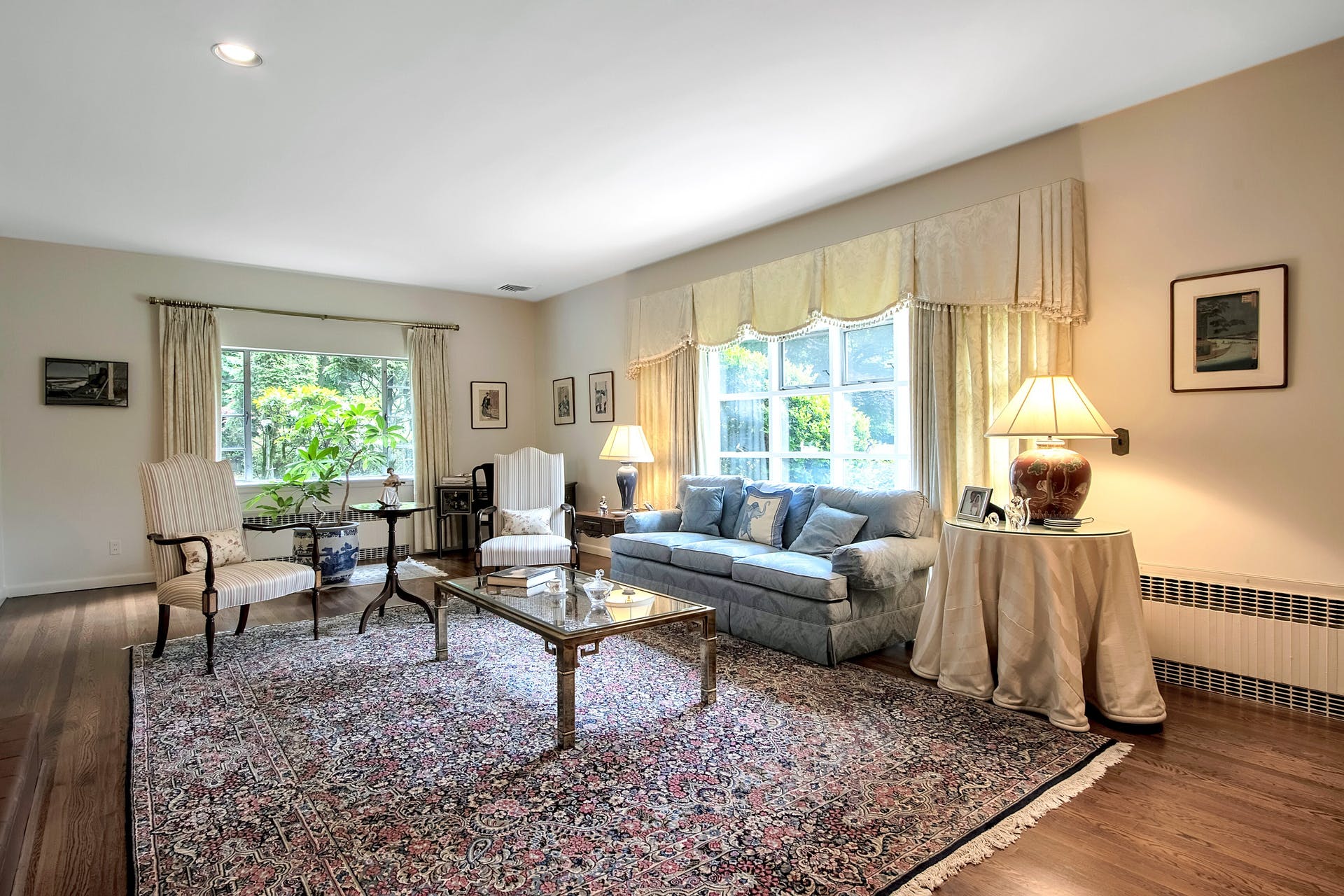 2 North Brae Court