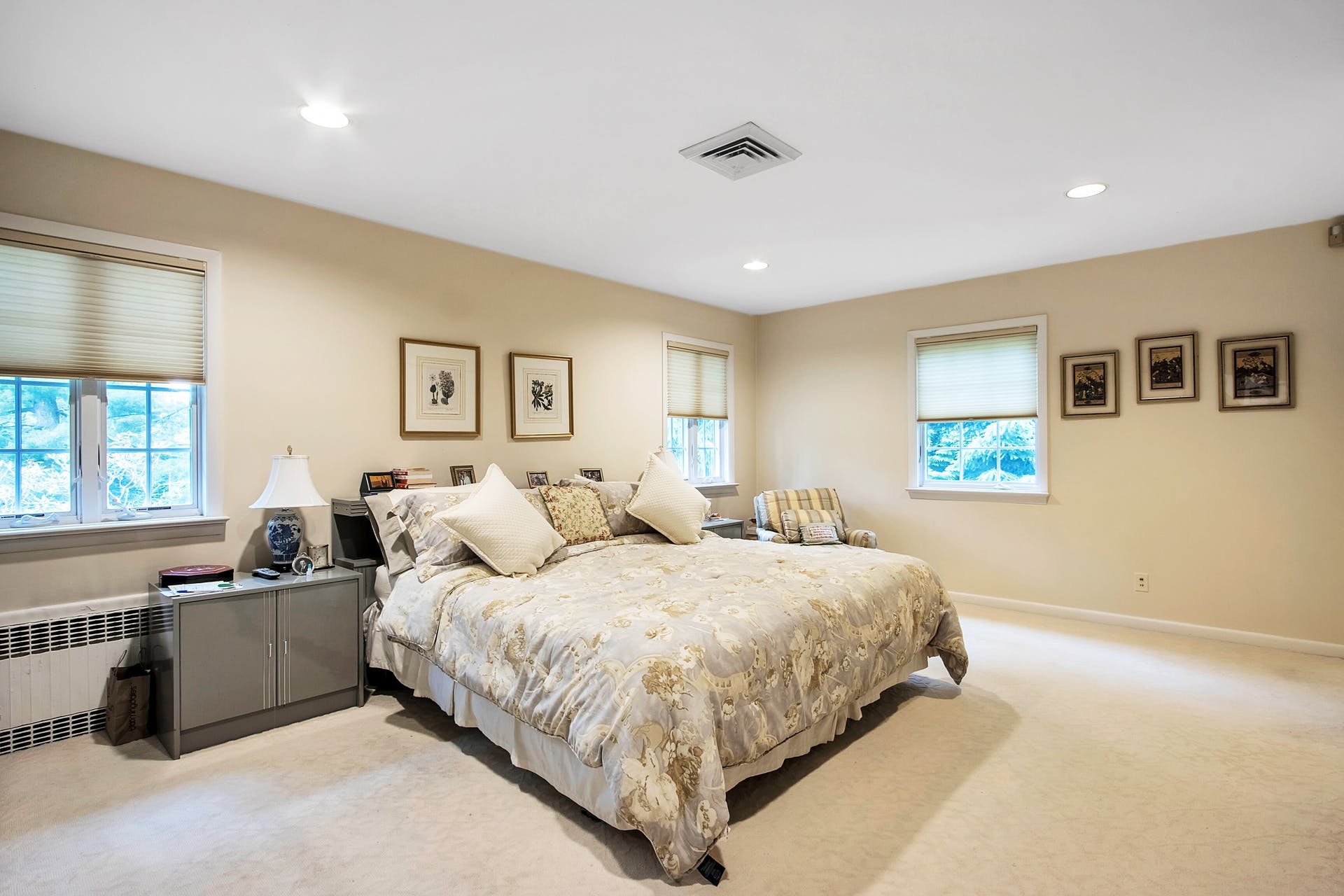 2 North Brae Court