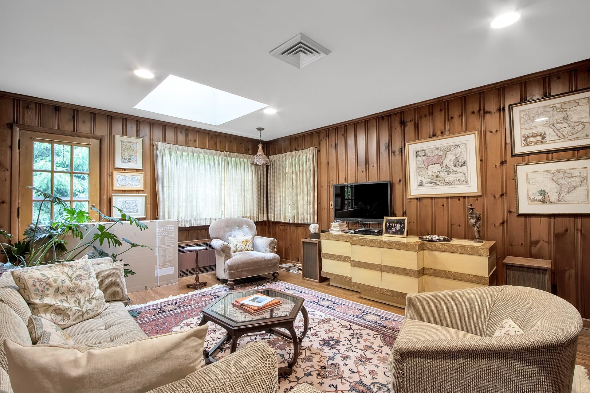 2 North Brae Court