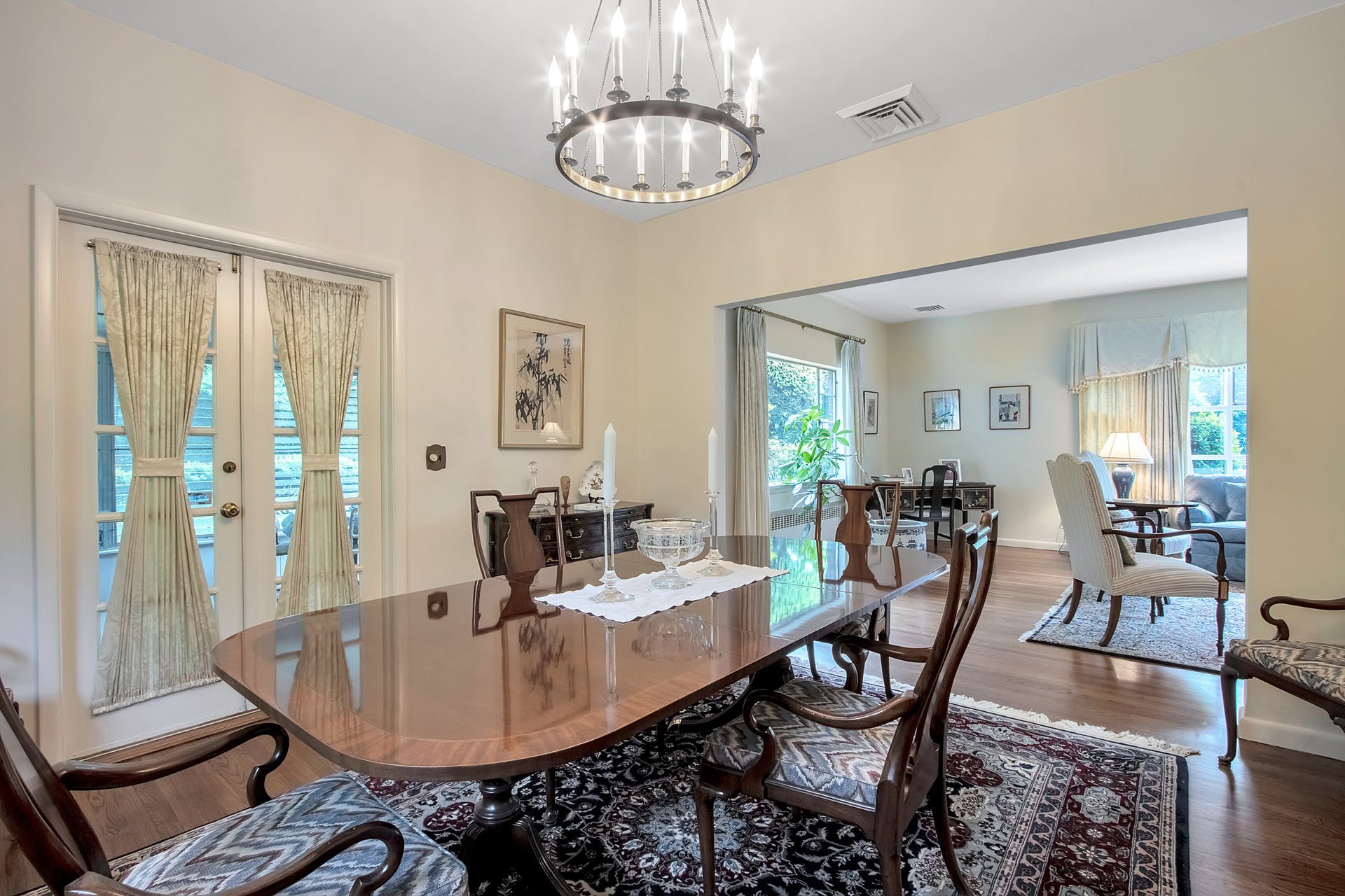 2 North Brae Court