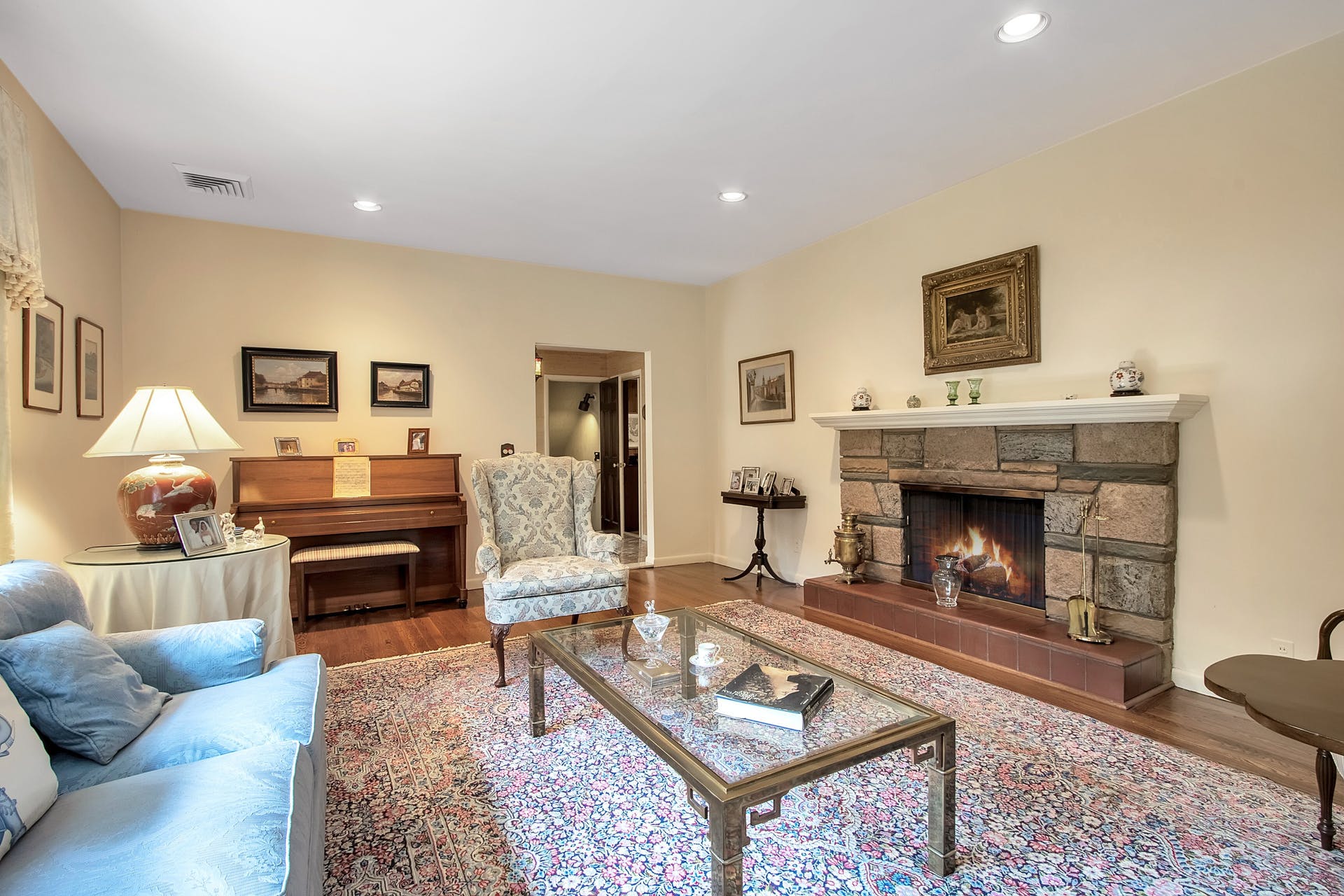 2 North Brae Court