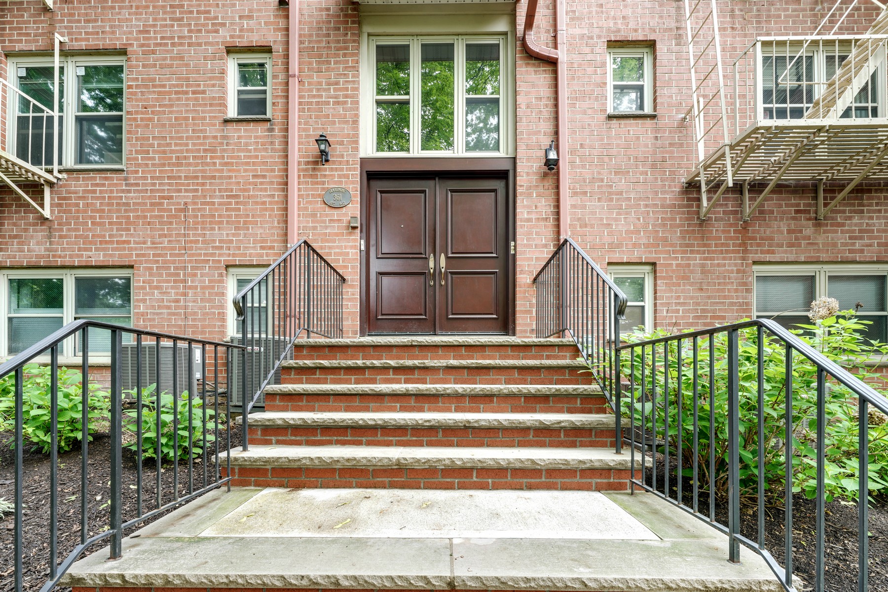 361 Claremont Avenue, #10 