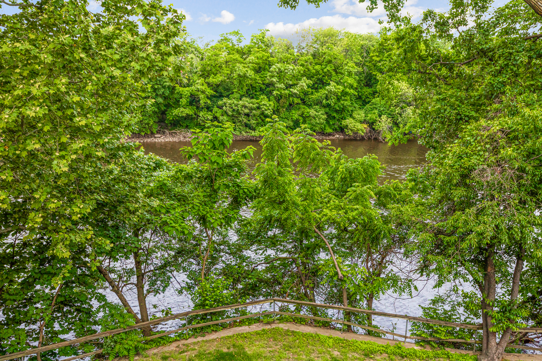 704 River Renaissance