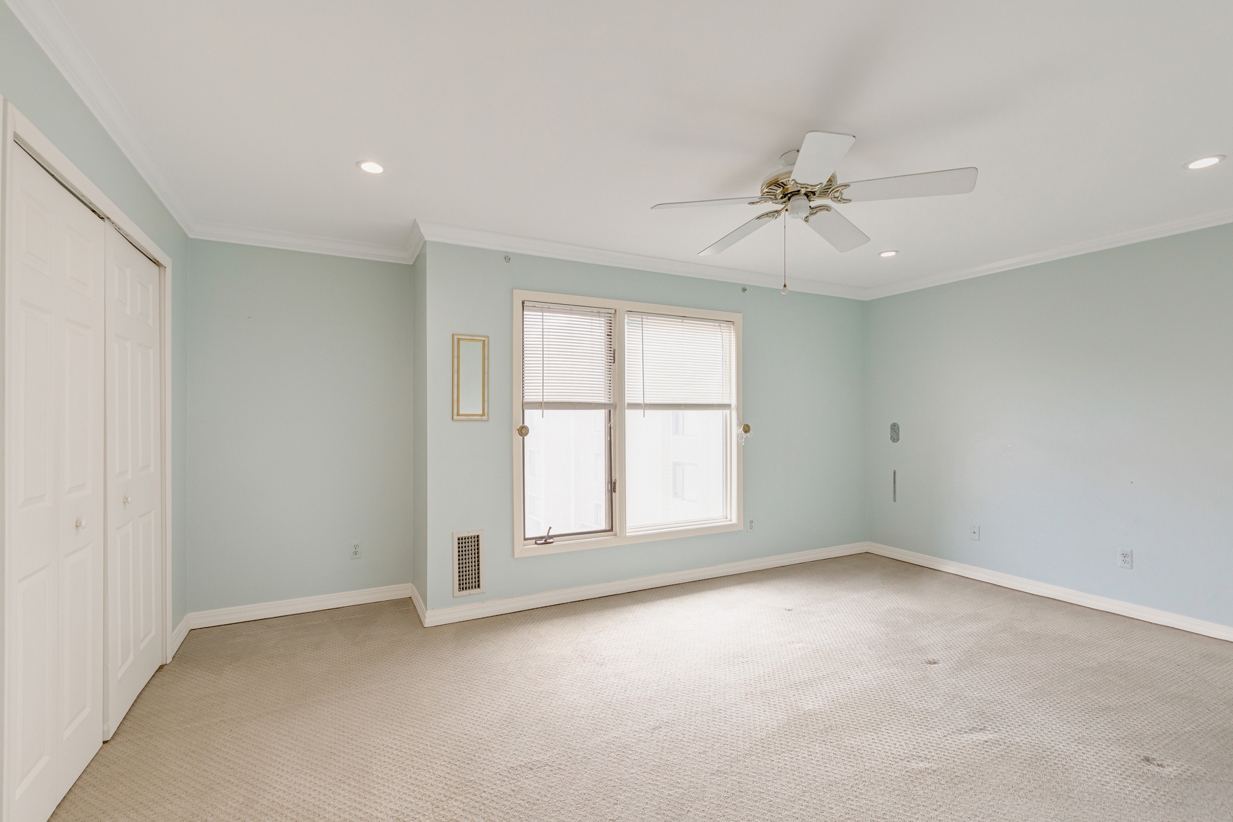 704 River Renaissance