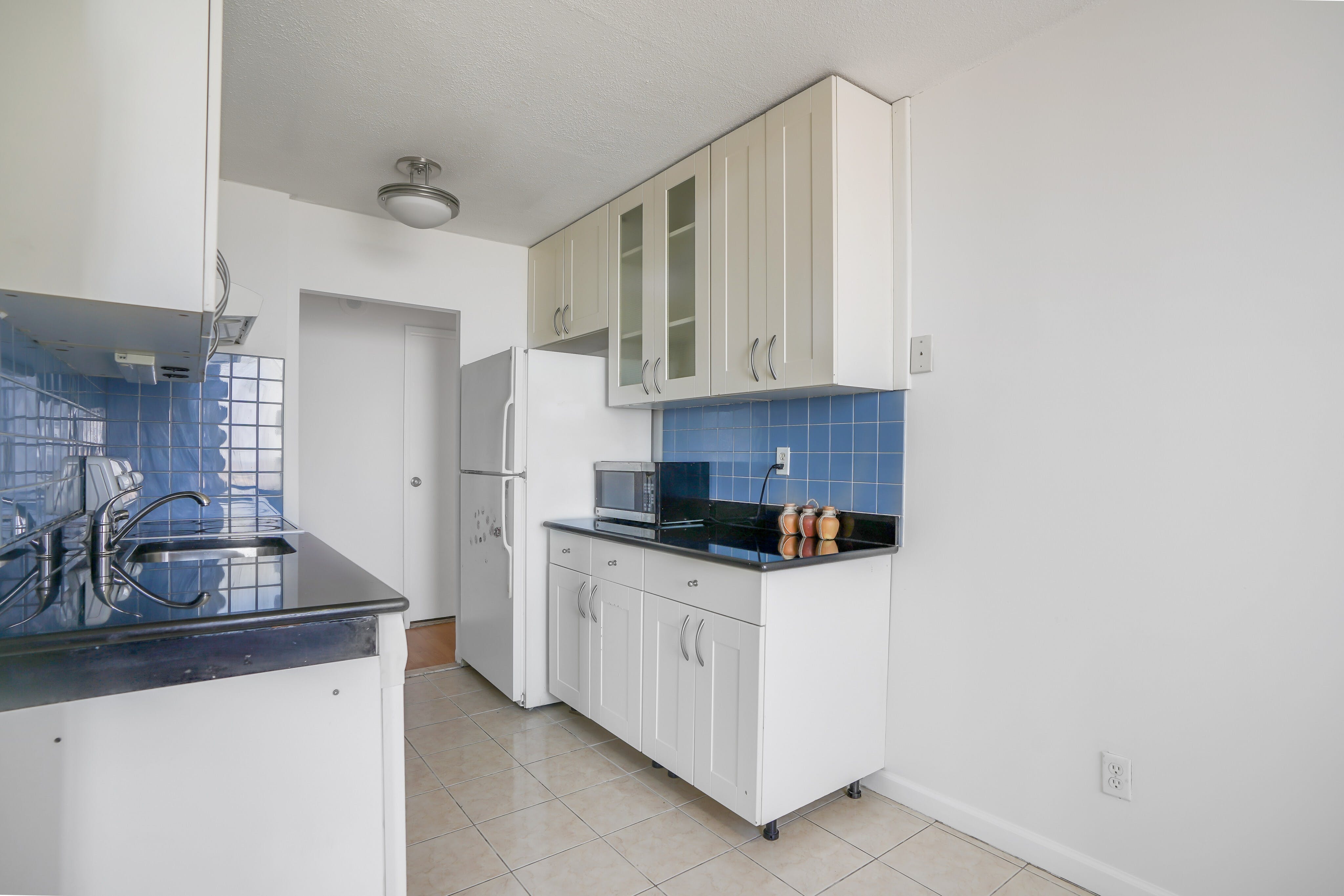 200 Winston Drive, #2811