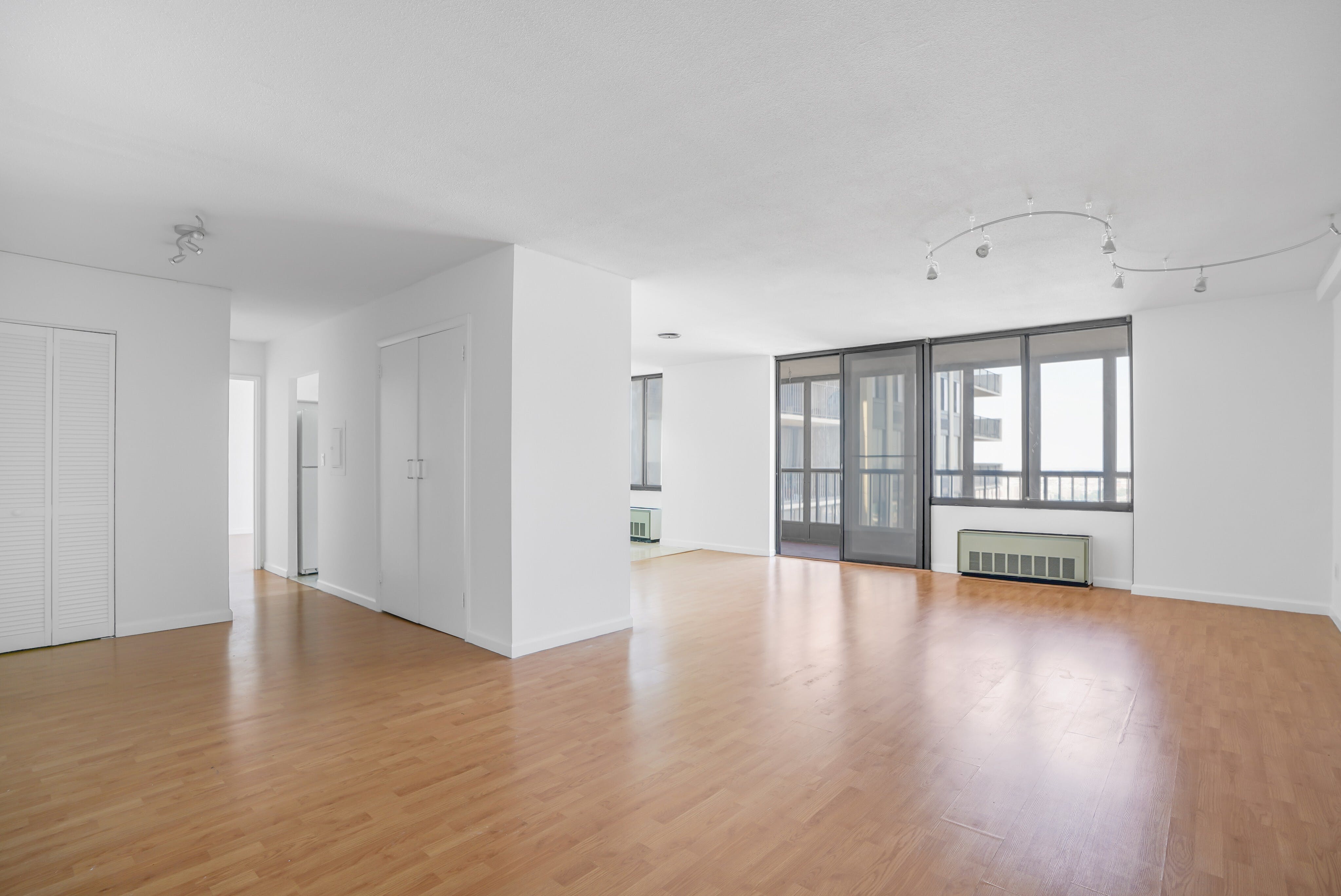 200 Winston Drive, #2811