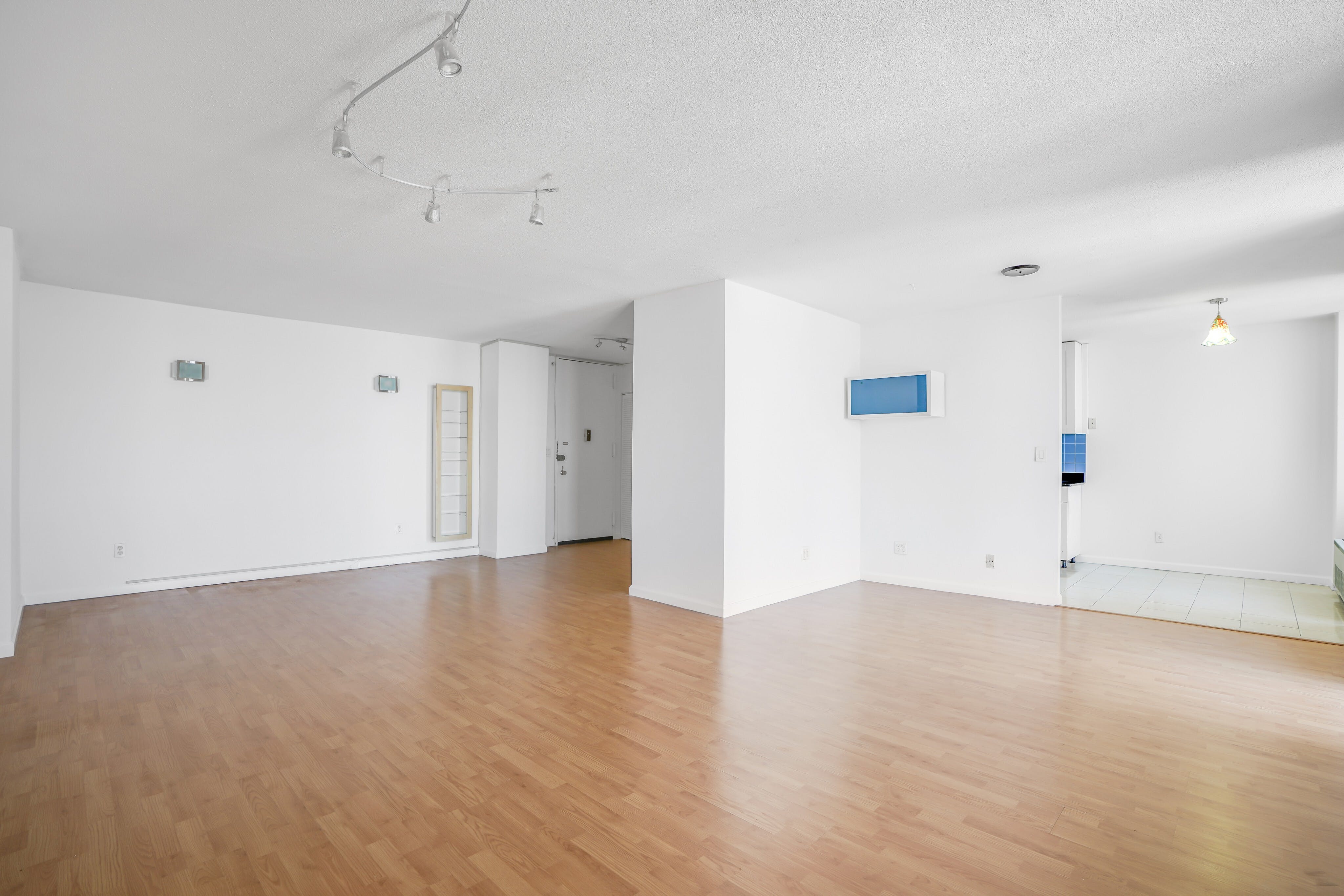 200 Winston Drive, #2811