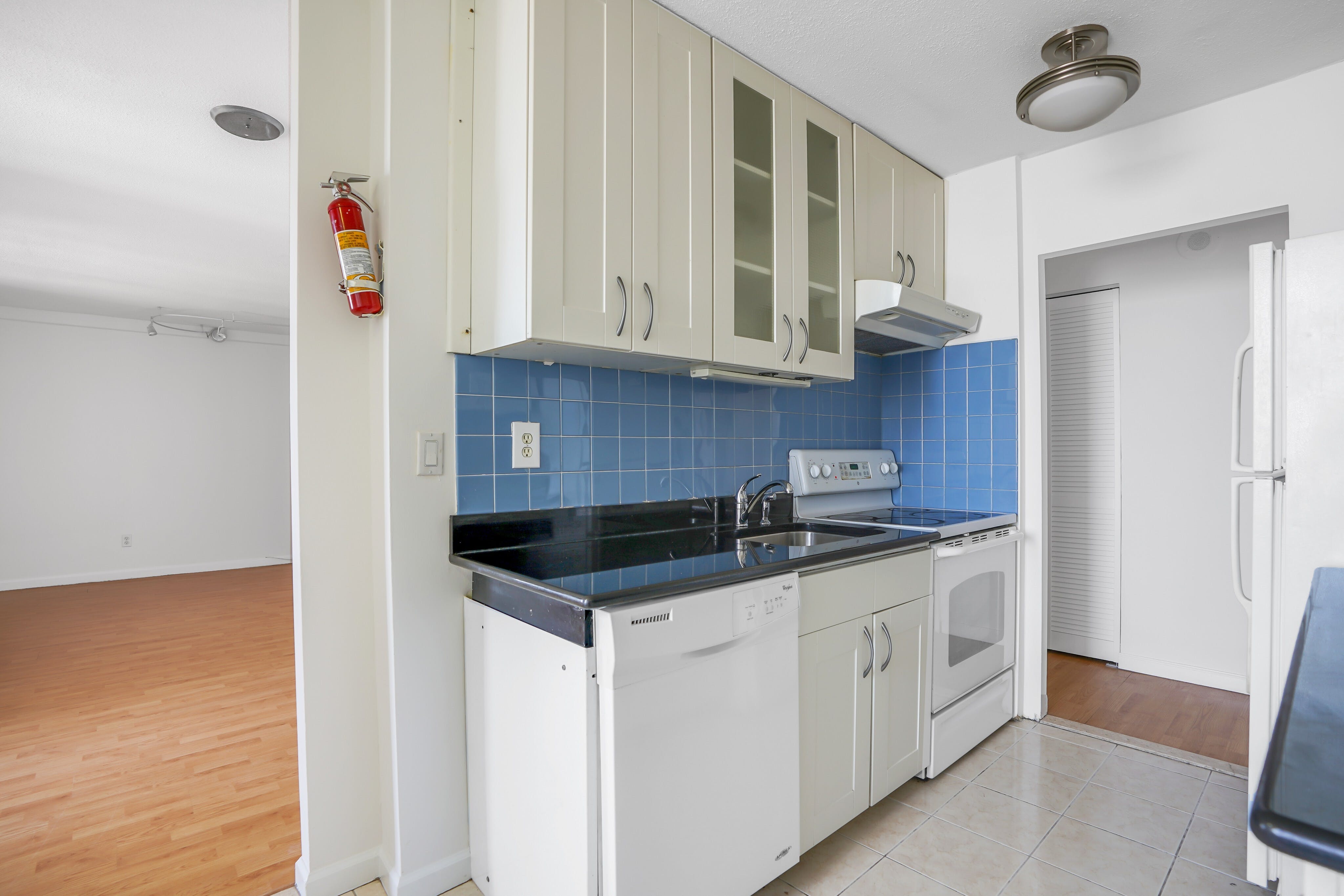 200 Winston Drive, #2811